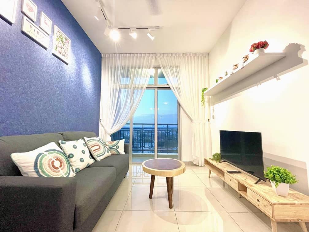 SKS Habitat 2BR by Luxecocoo CK Johor Bahru Larkin