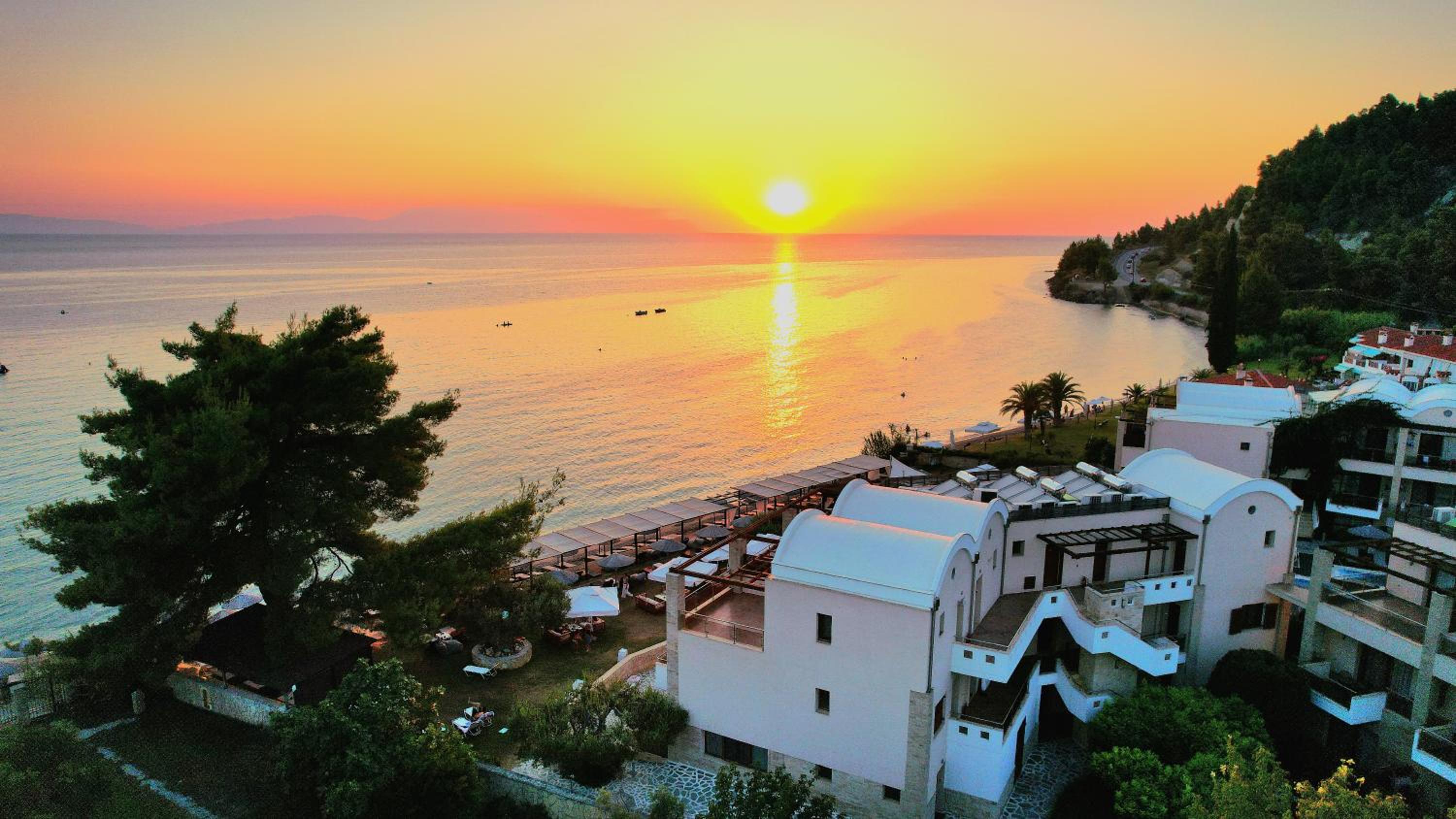 Hotel Olympion Sunset Halkidiki - Image 1