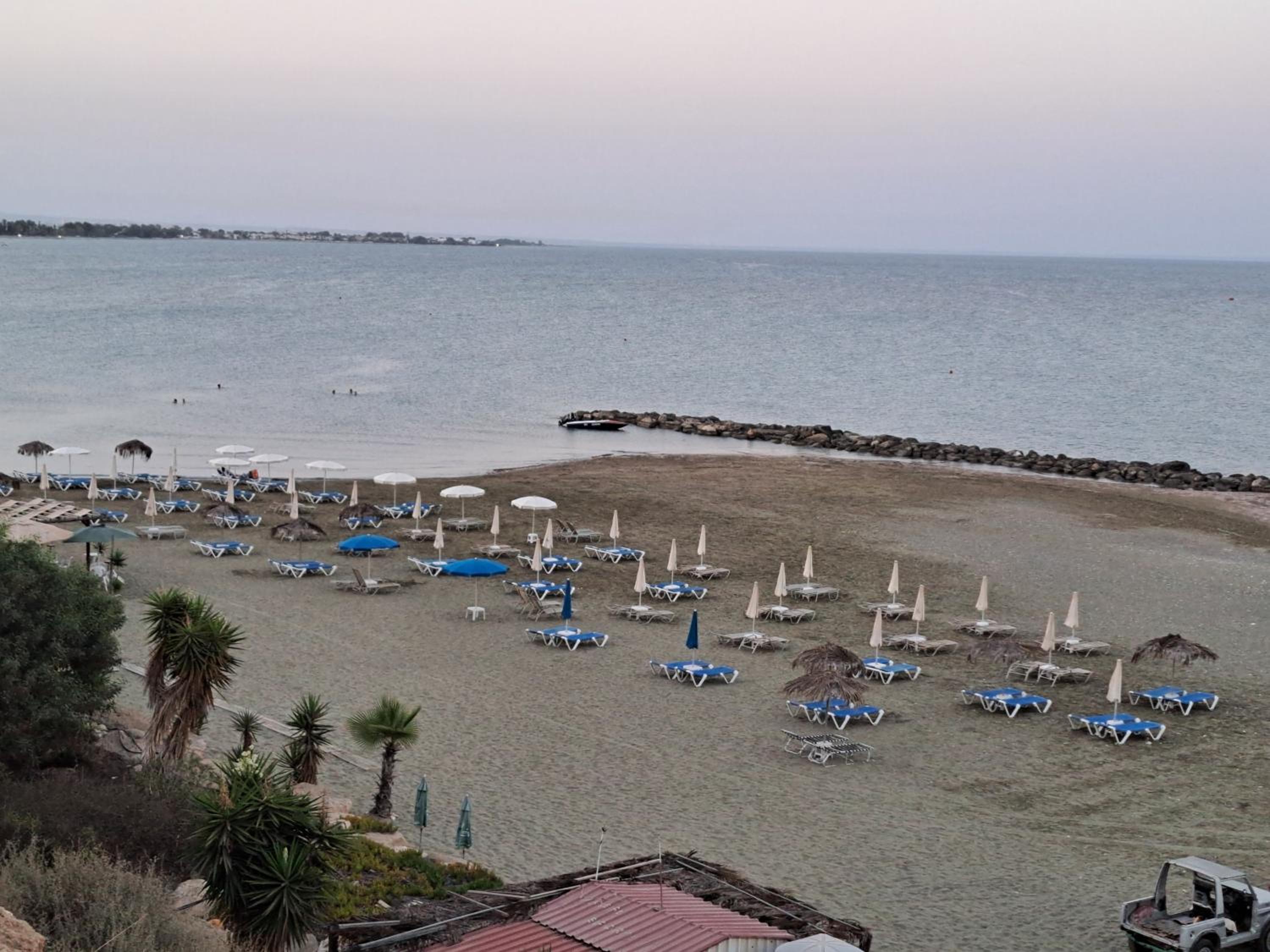 House Near The Beach (Militsa & Aggeliki)