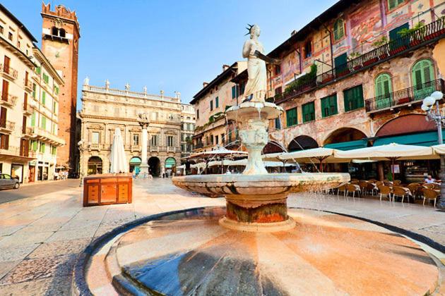 Casa Esvael - Historic Rooms in Verona City Center