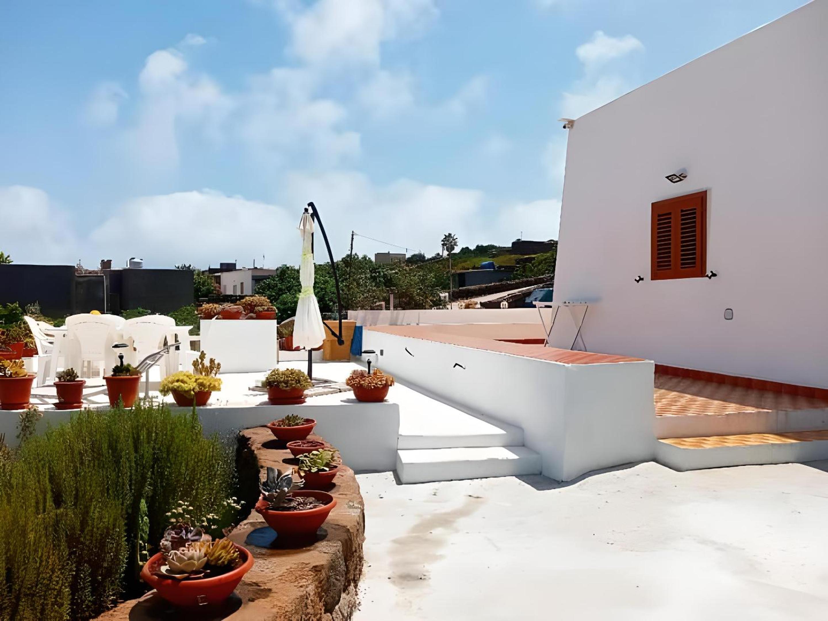 Dammuso Pantelleria - Fiori D'Ossidiana