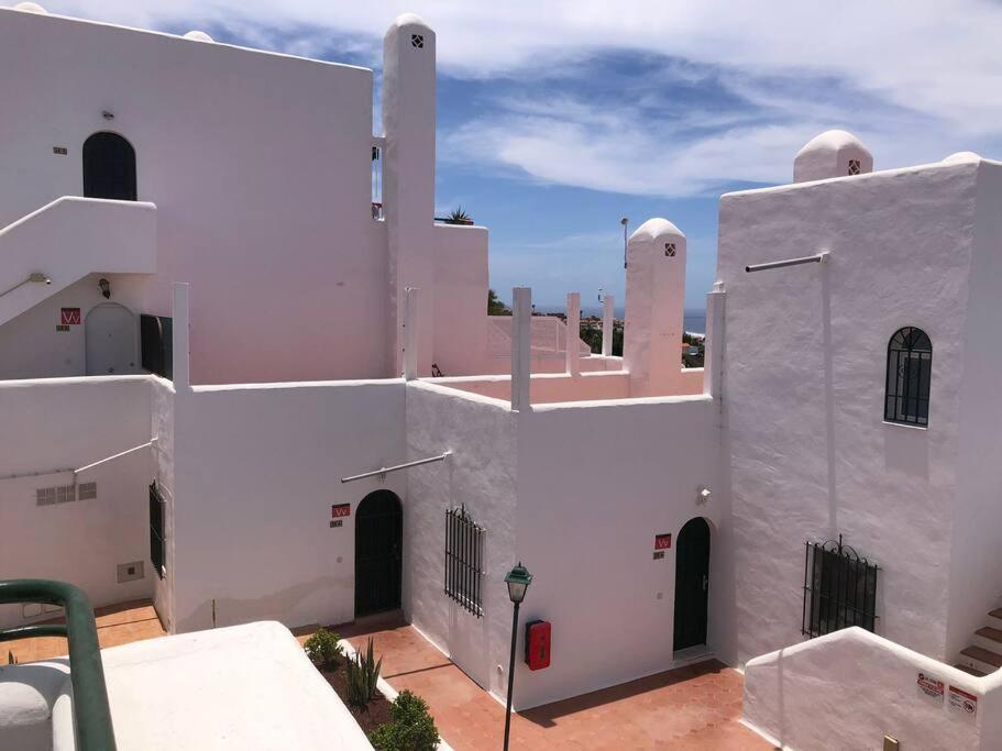 Apartamento Birgitt en Aloha Garden con vista mar y piscina