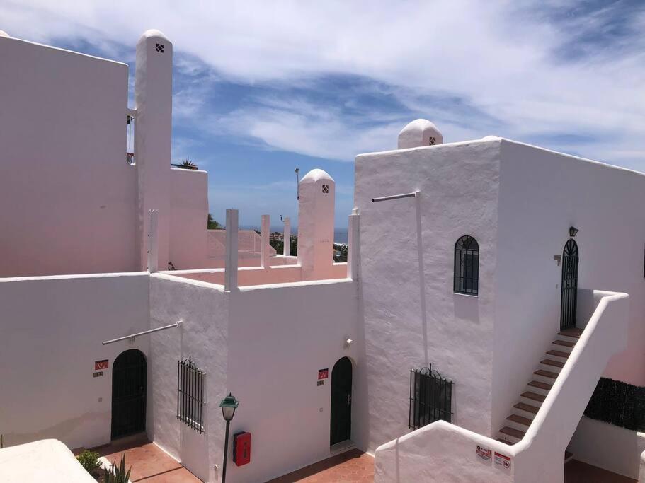 Apartamento Birgitt en Aloha Garden con vista mar y piscina