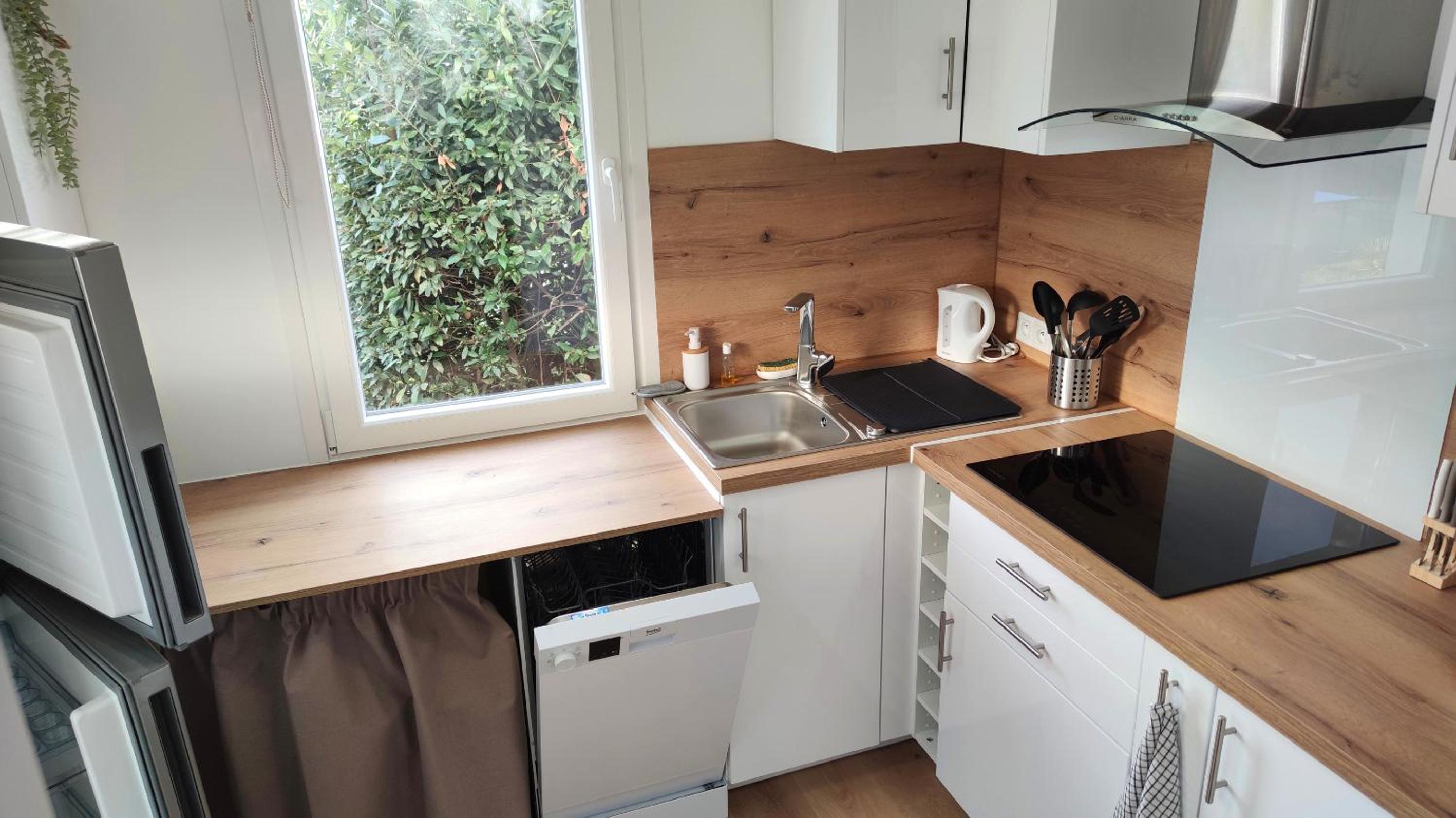 The Little Oak - tiny house with bed on mezzanine & terrace - from 1 to 4 p Disney, Paris & CDG