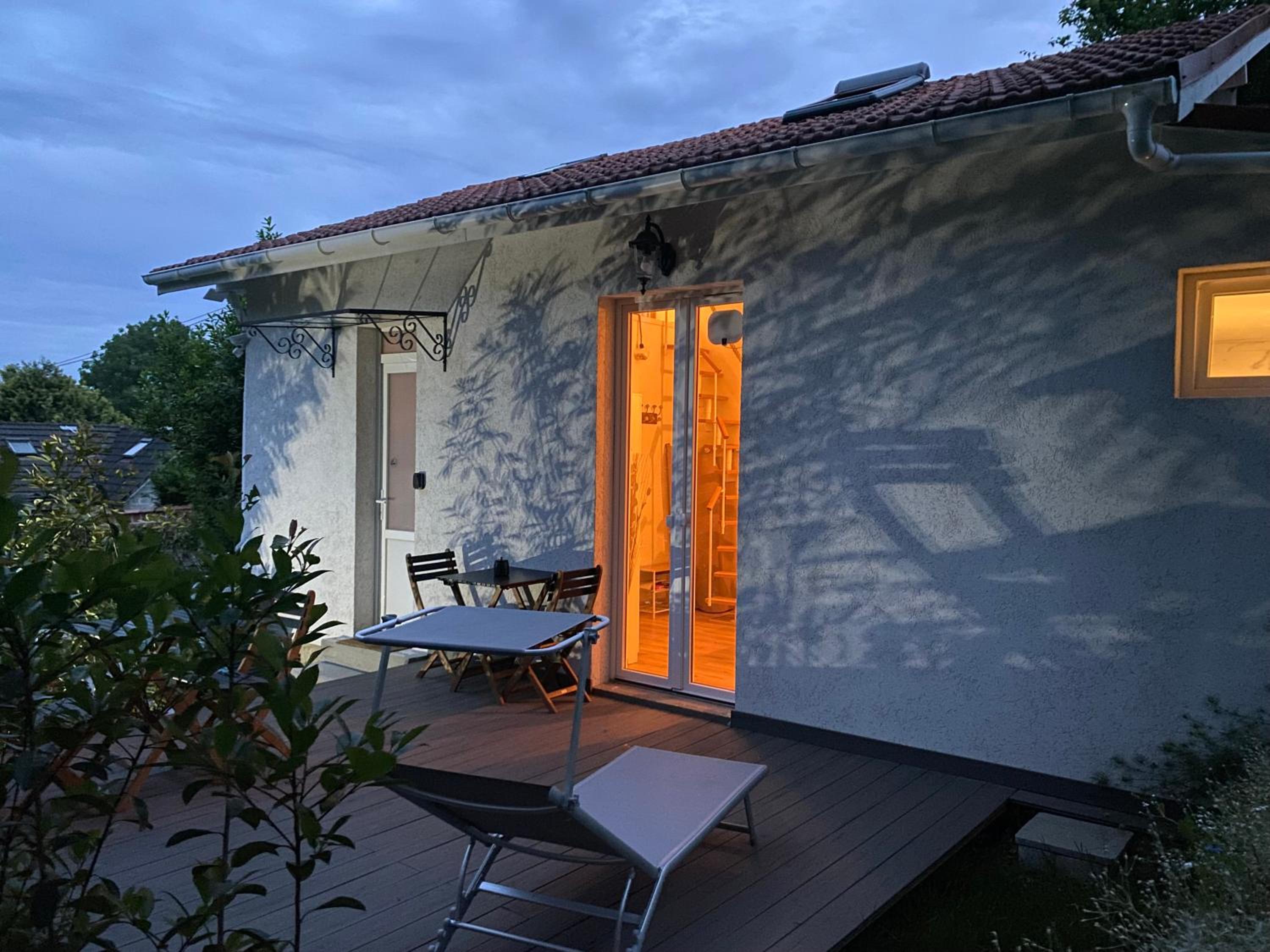 The Little Oak - tiny house with bed on mezzanine & terrace - from 1 to 4 p Disney, Paris & CDG