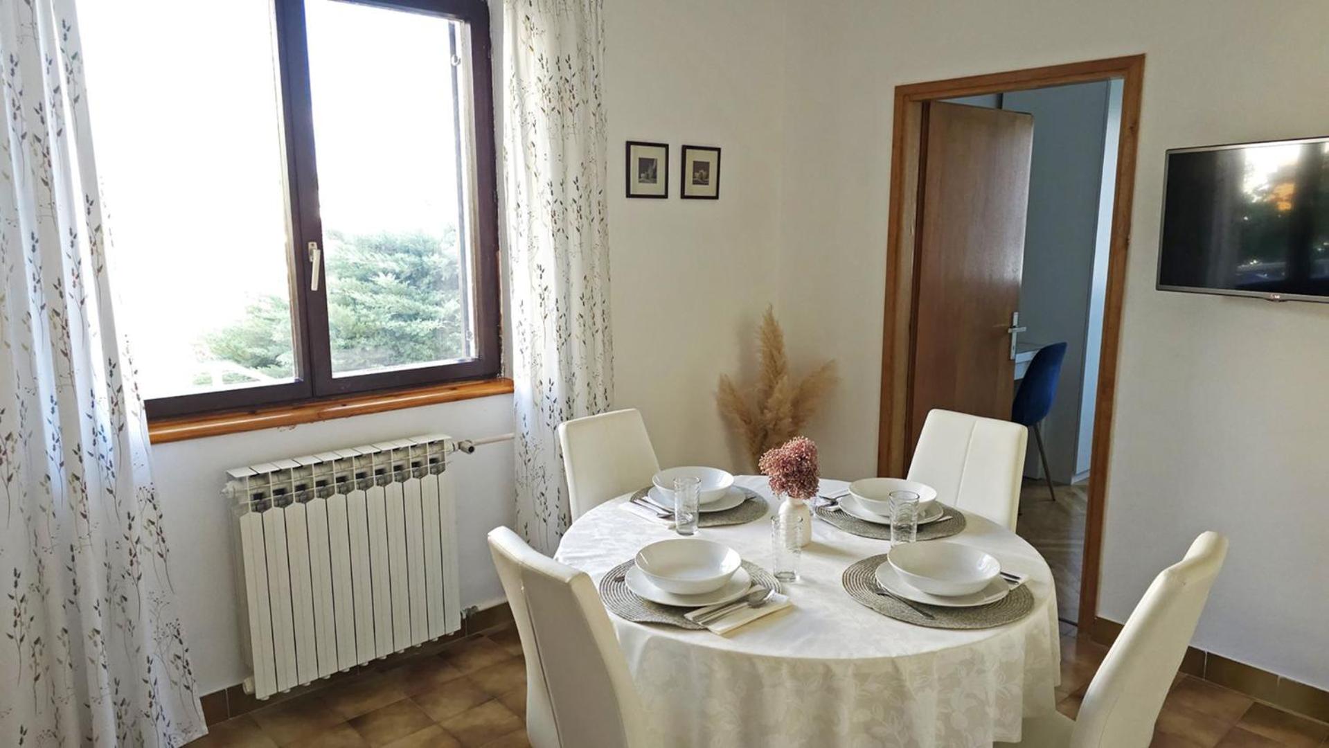 Apartment JOLE - A4 -TWO BEDROOMS - CLOSE TO THE CITY CENTER