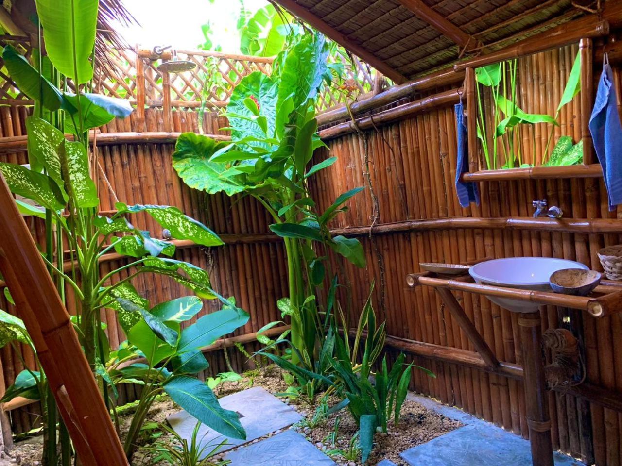 Tongo Hill Cottages view 5