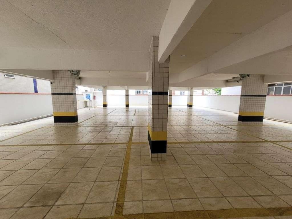 Apartamento Praia Grande 30 metros da praia Estacionamento Gratuito e WI-FI