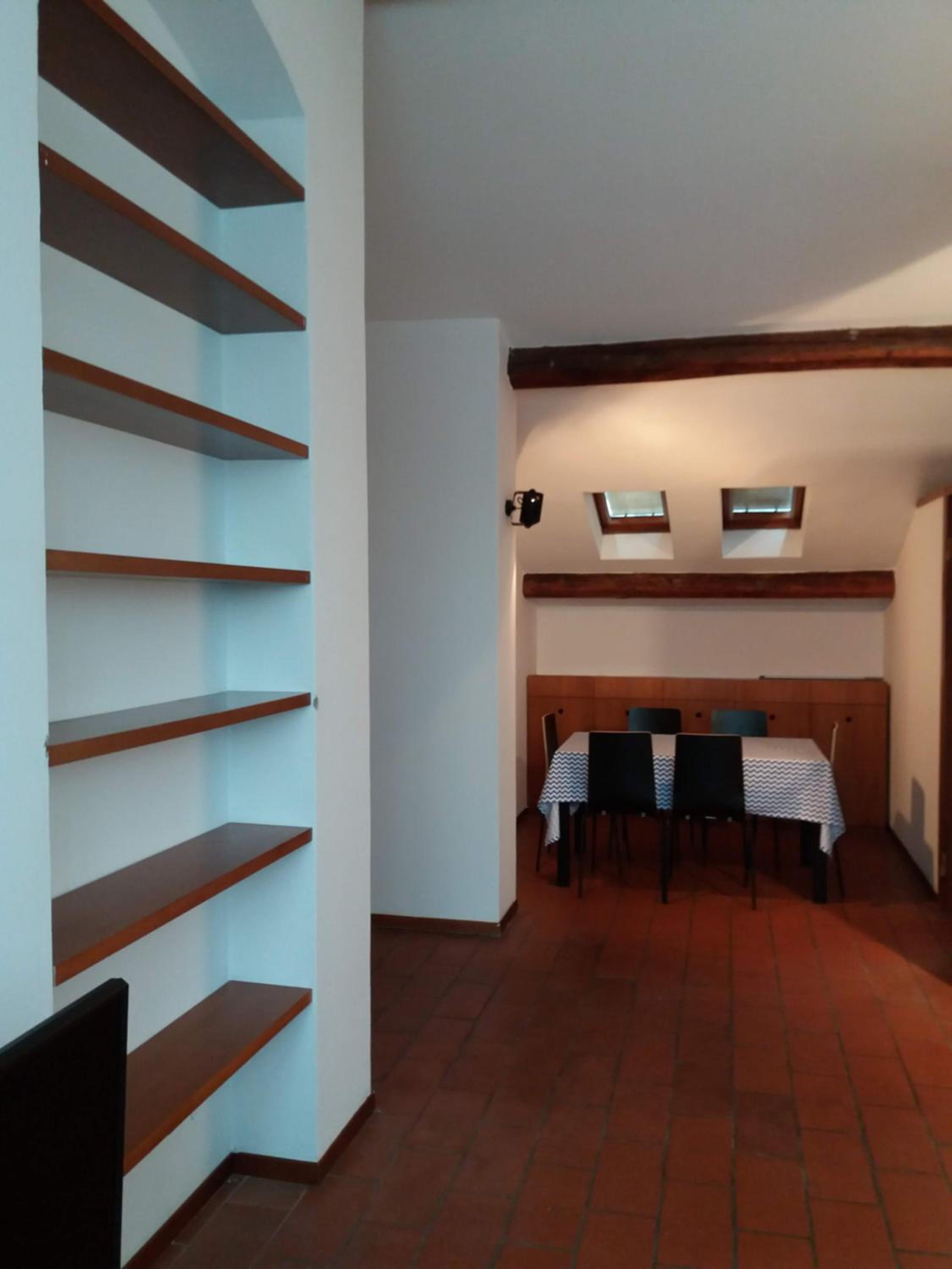 Apartment very close to the central area