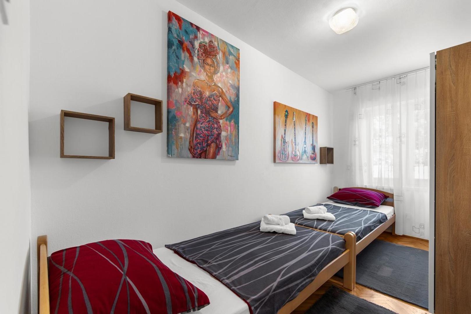Apartment Petricija with Garden