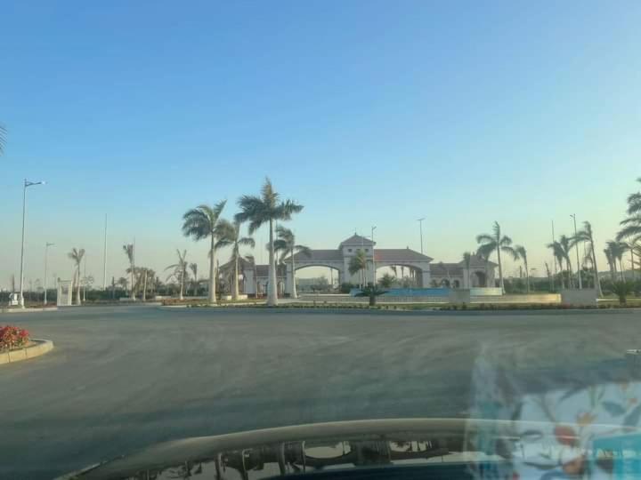 Hotel New Capital Celia apartment - Image 1