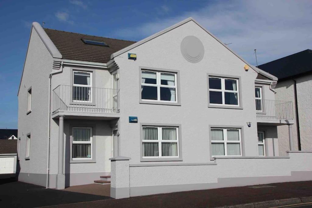 Obsidian: Arguably the best view in Portballintrae view 4
