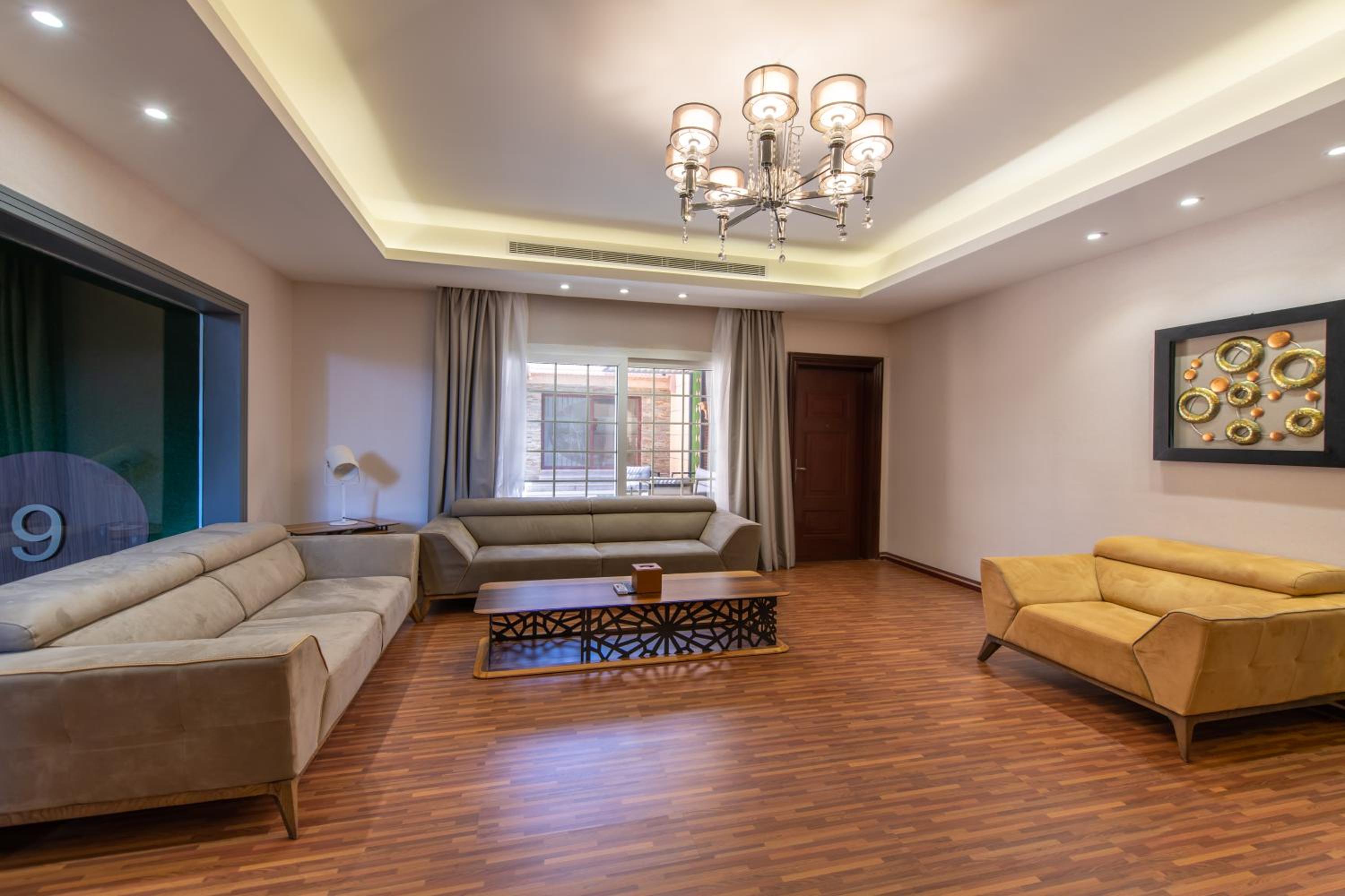 Meral Oasis Hotel Villas