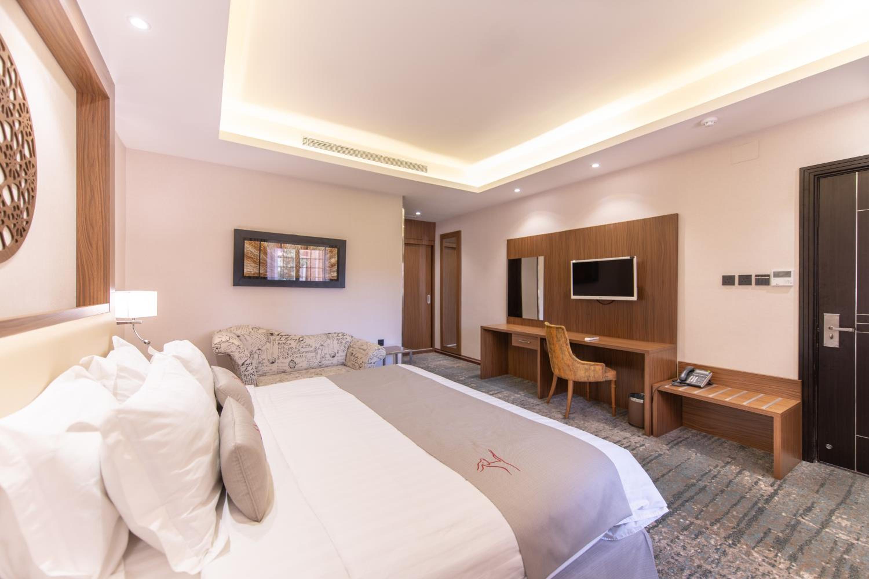Meral Oasis Hotel Villas