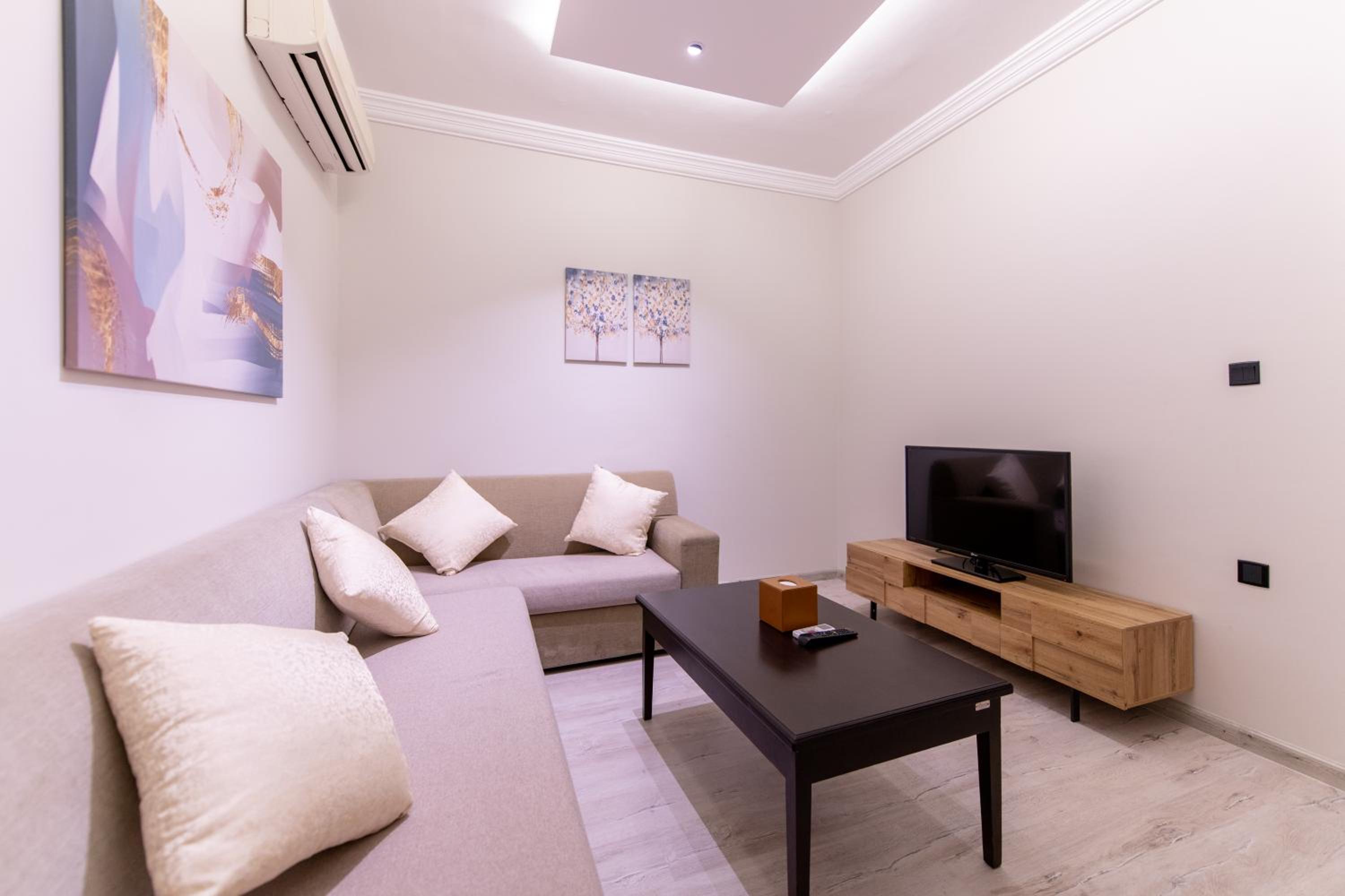 Meral Oasis Hotel Villas