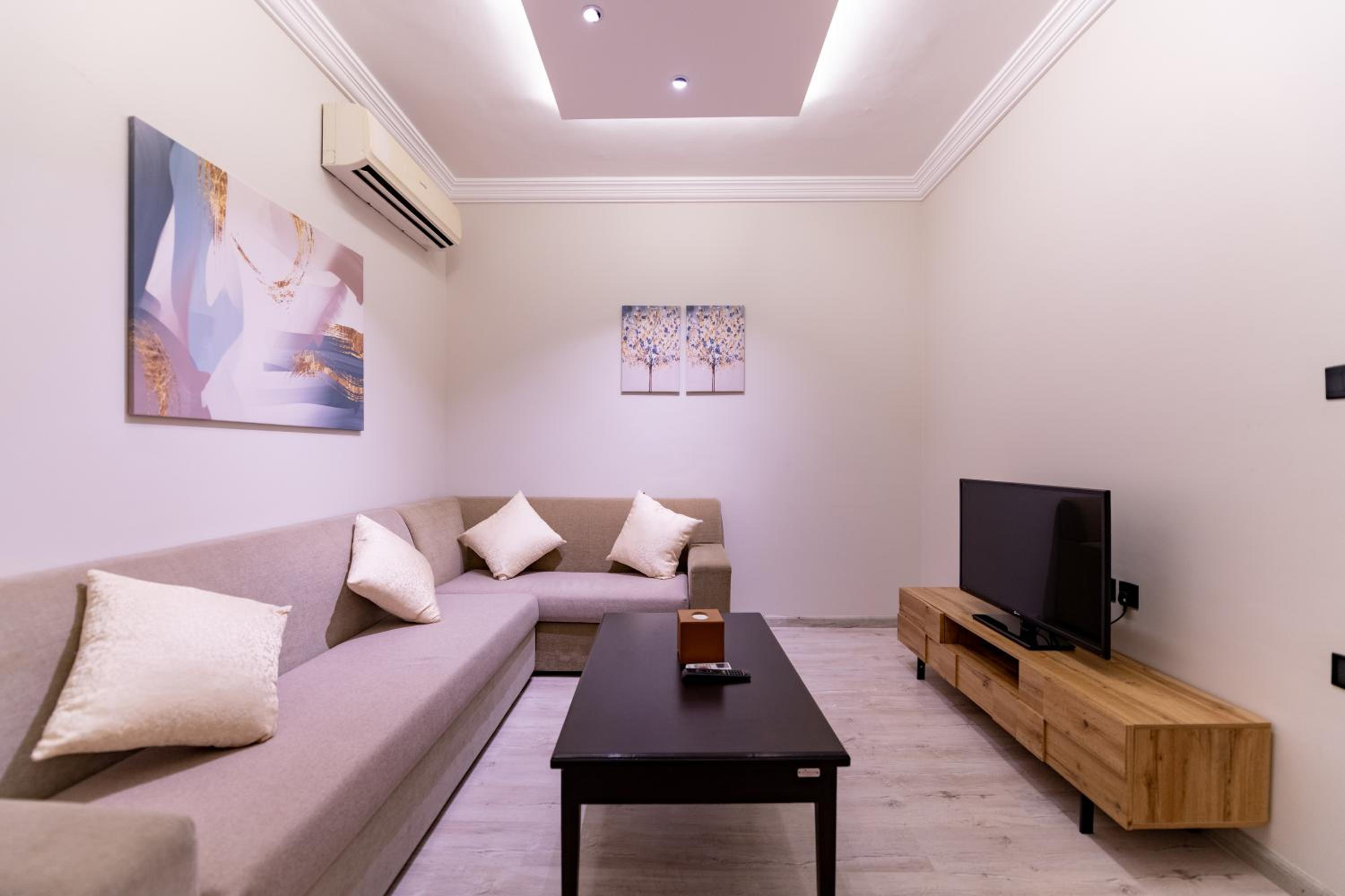 Meral Oasis Hotel Villas