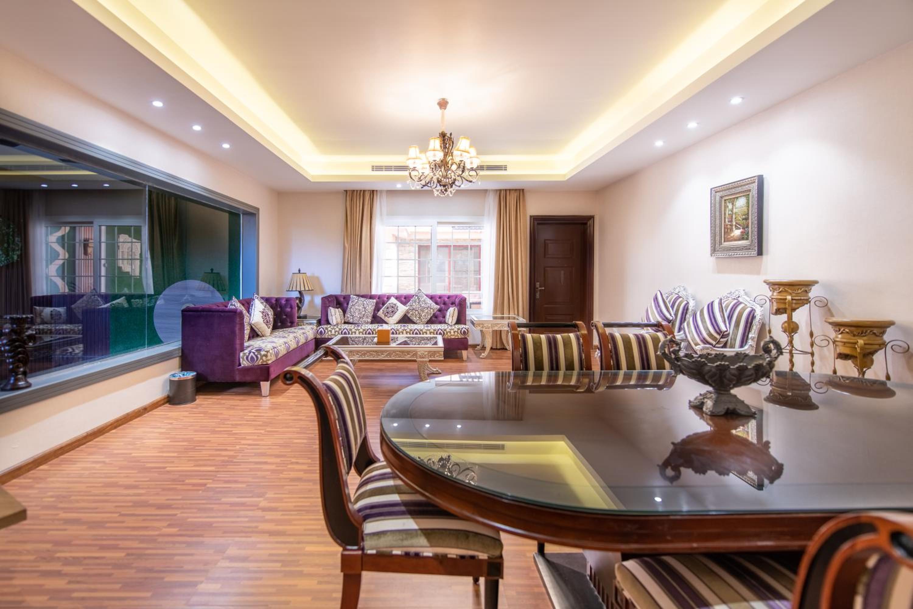 Meral Oasis Hotel Villas