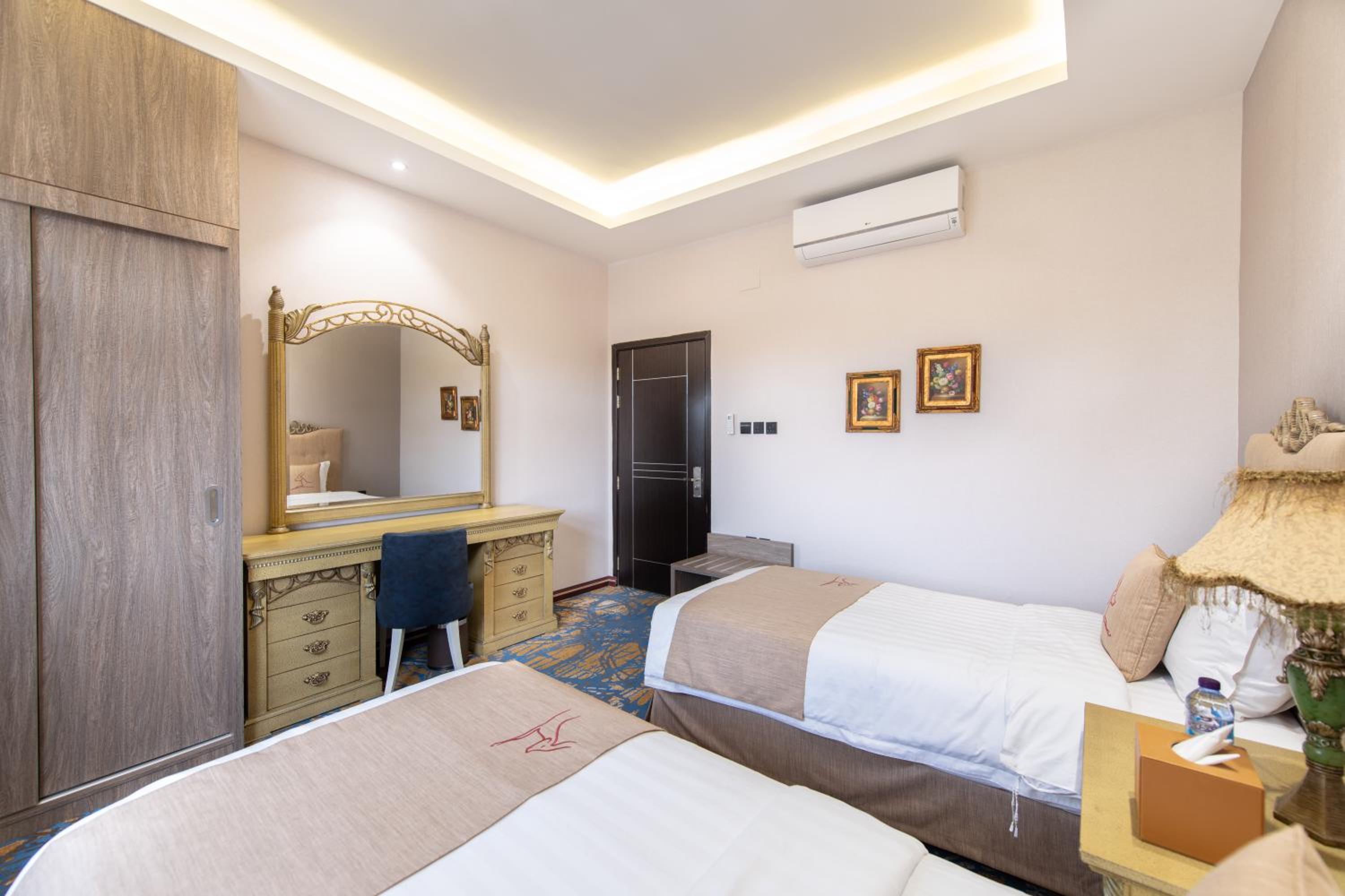 Meral Oasis Hotel Villas