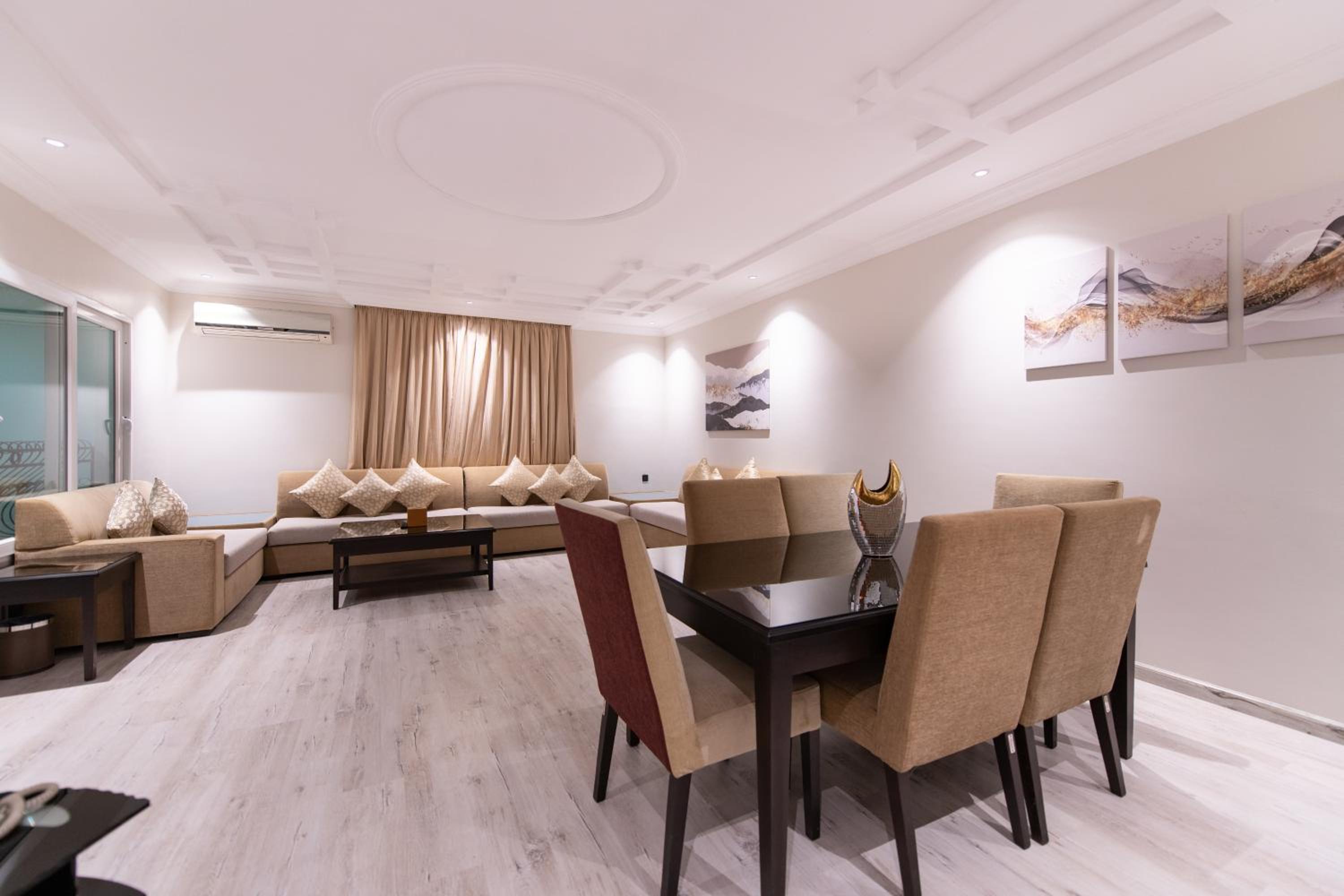 Meral Oasis Hotel Villas