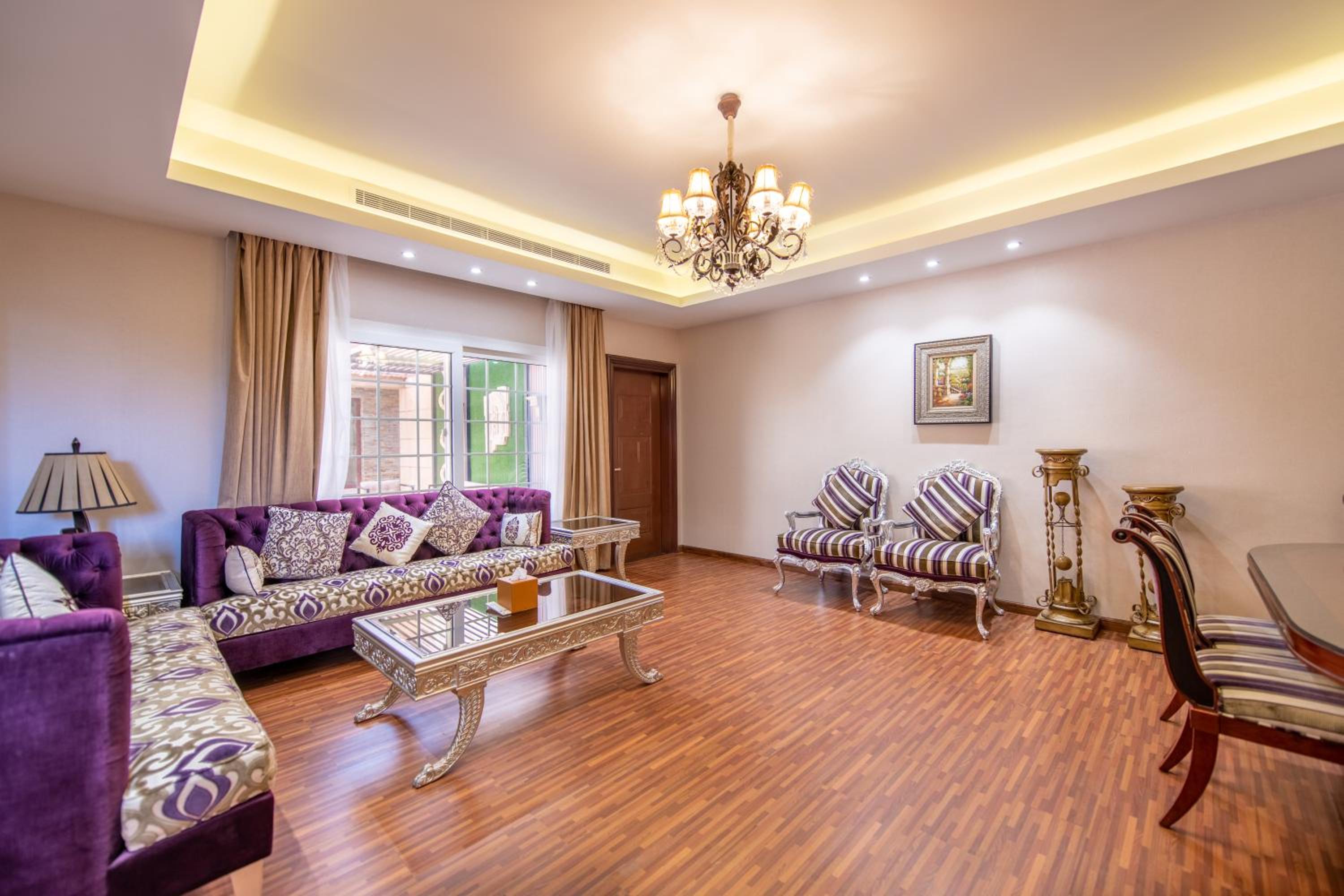 Meral Oasis Hotel Villas