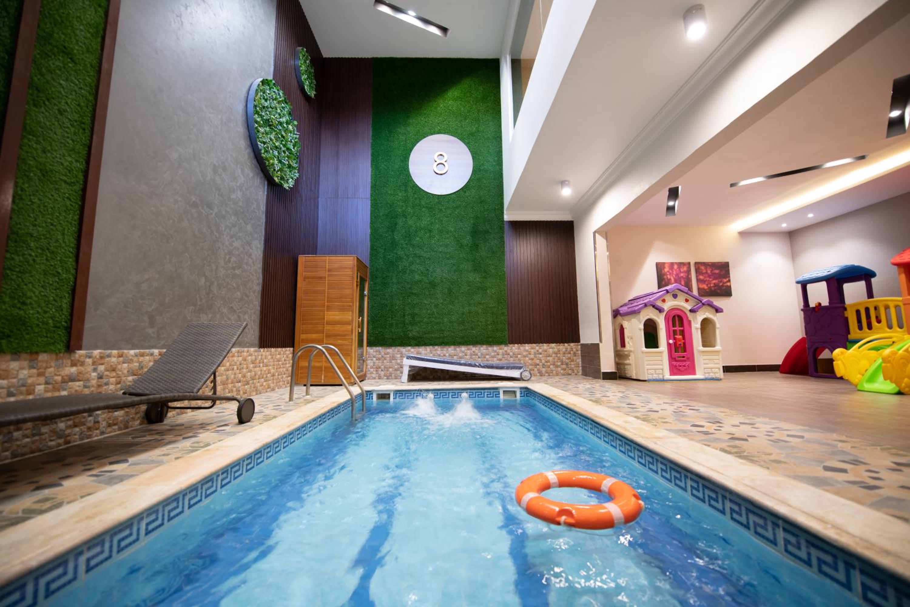 Meral Oasis Hotel Villas