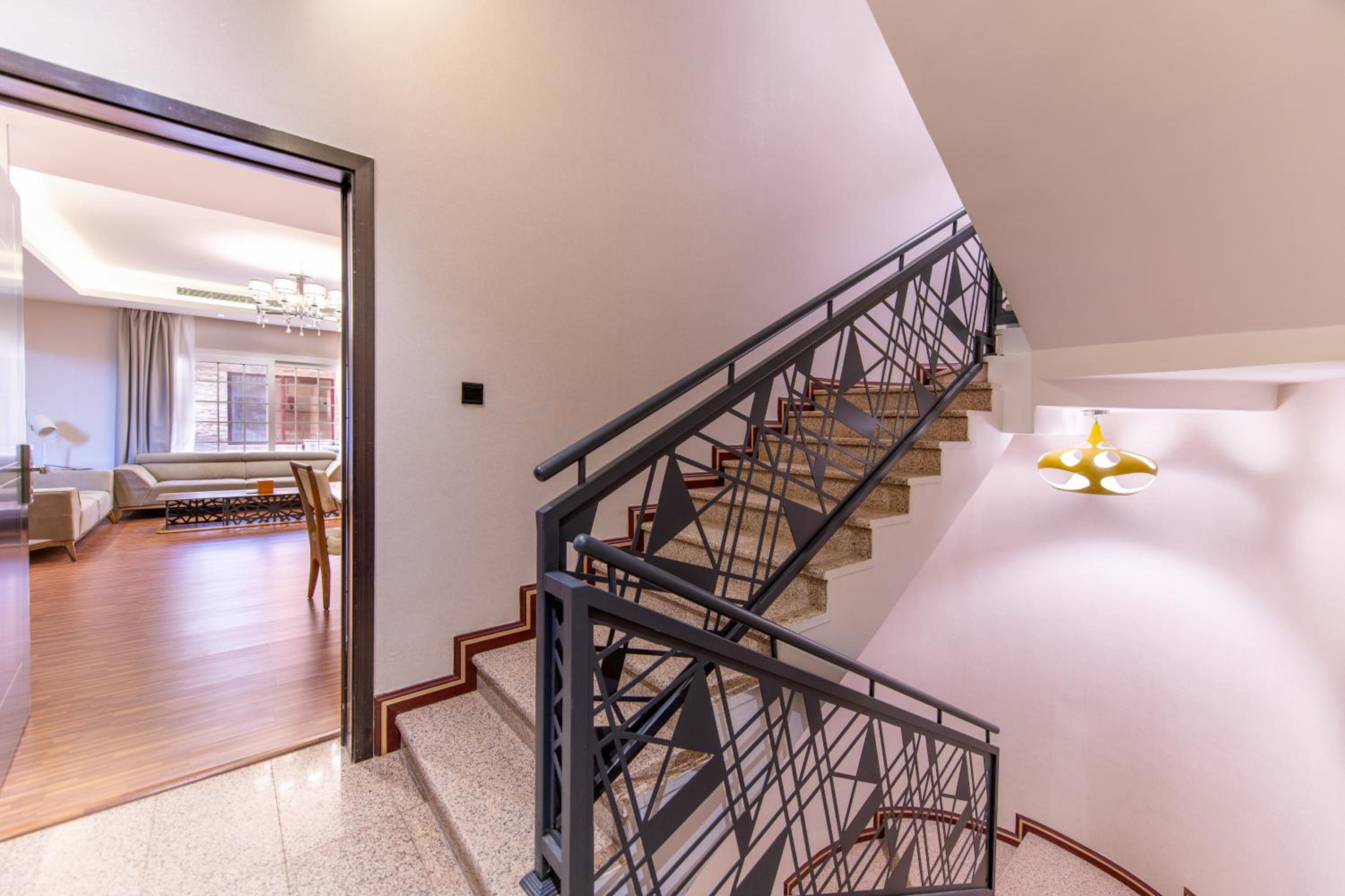 Meral Oasis Hotel Villas