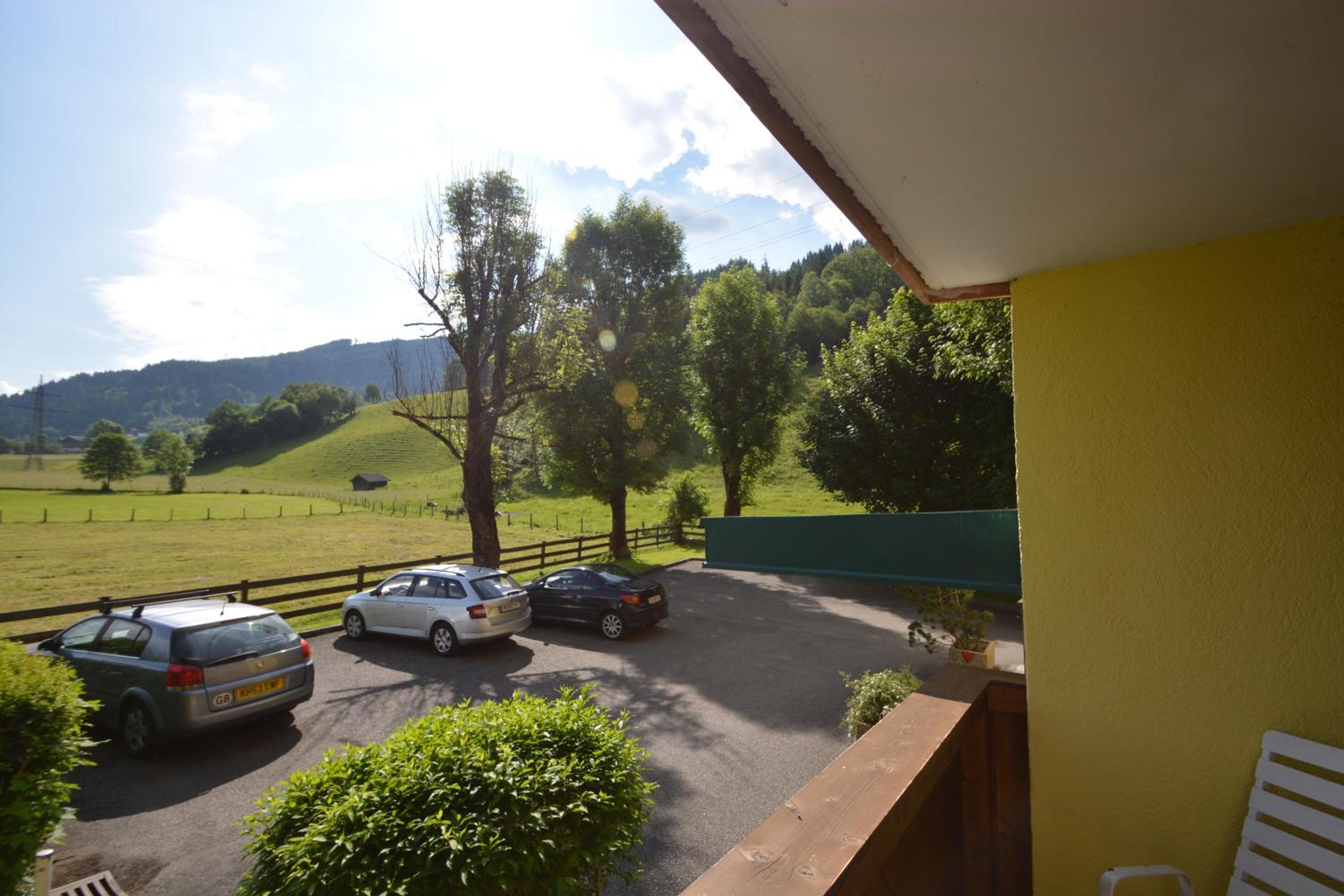 LOW BUDGET Apartment KITZ 10