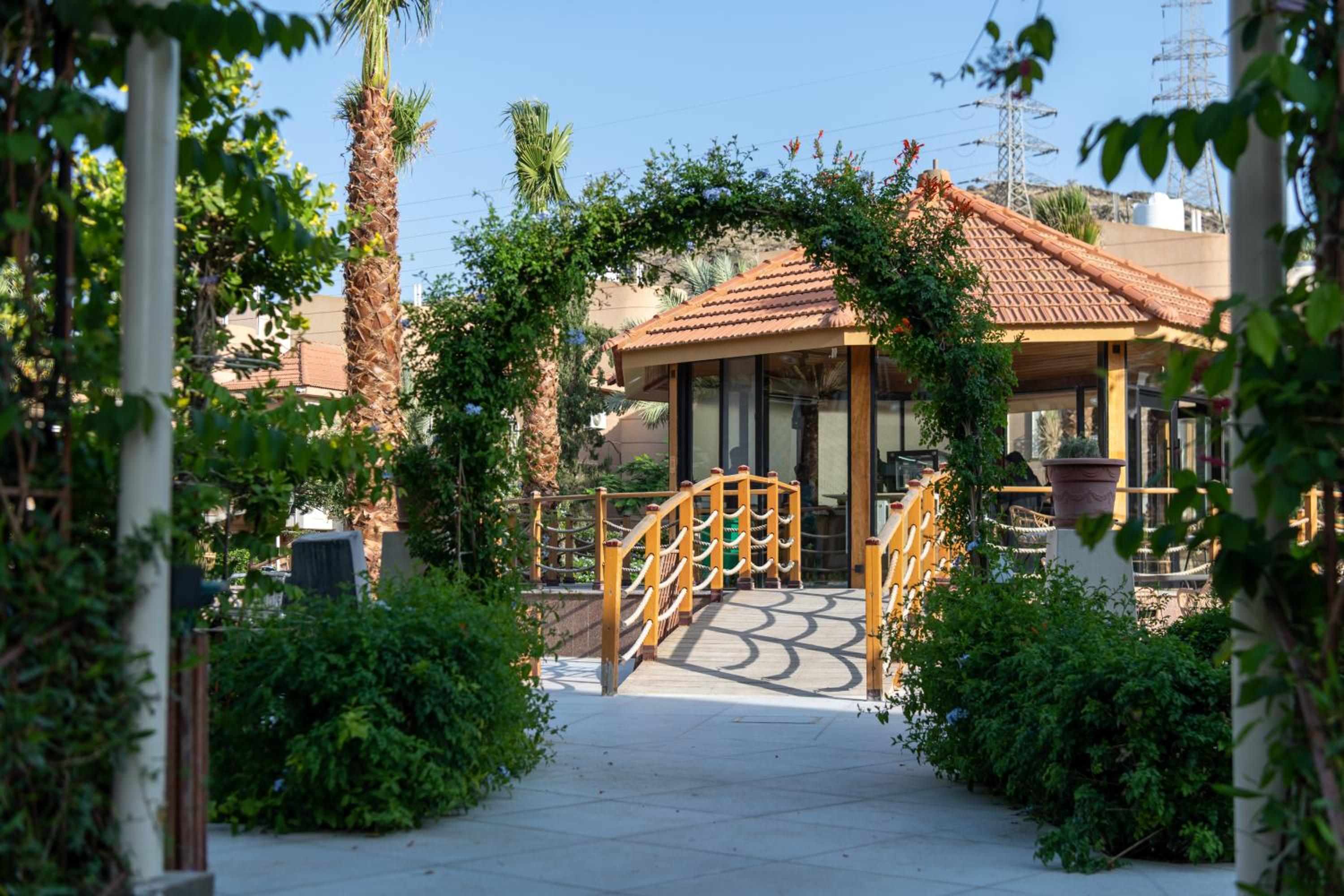 Meral Oasis Hotel Villas