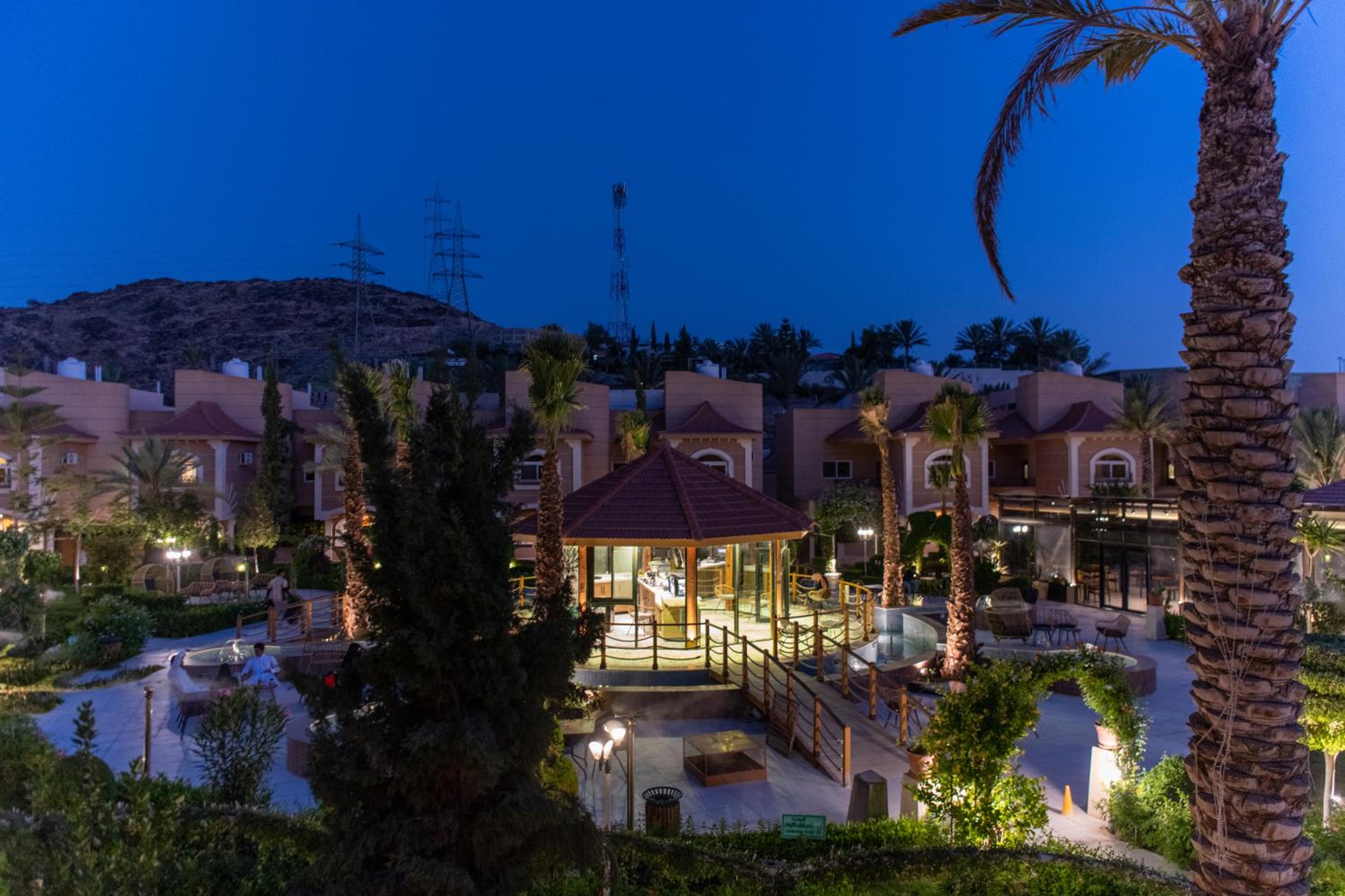 Meral Oasis Hotel Villas