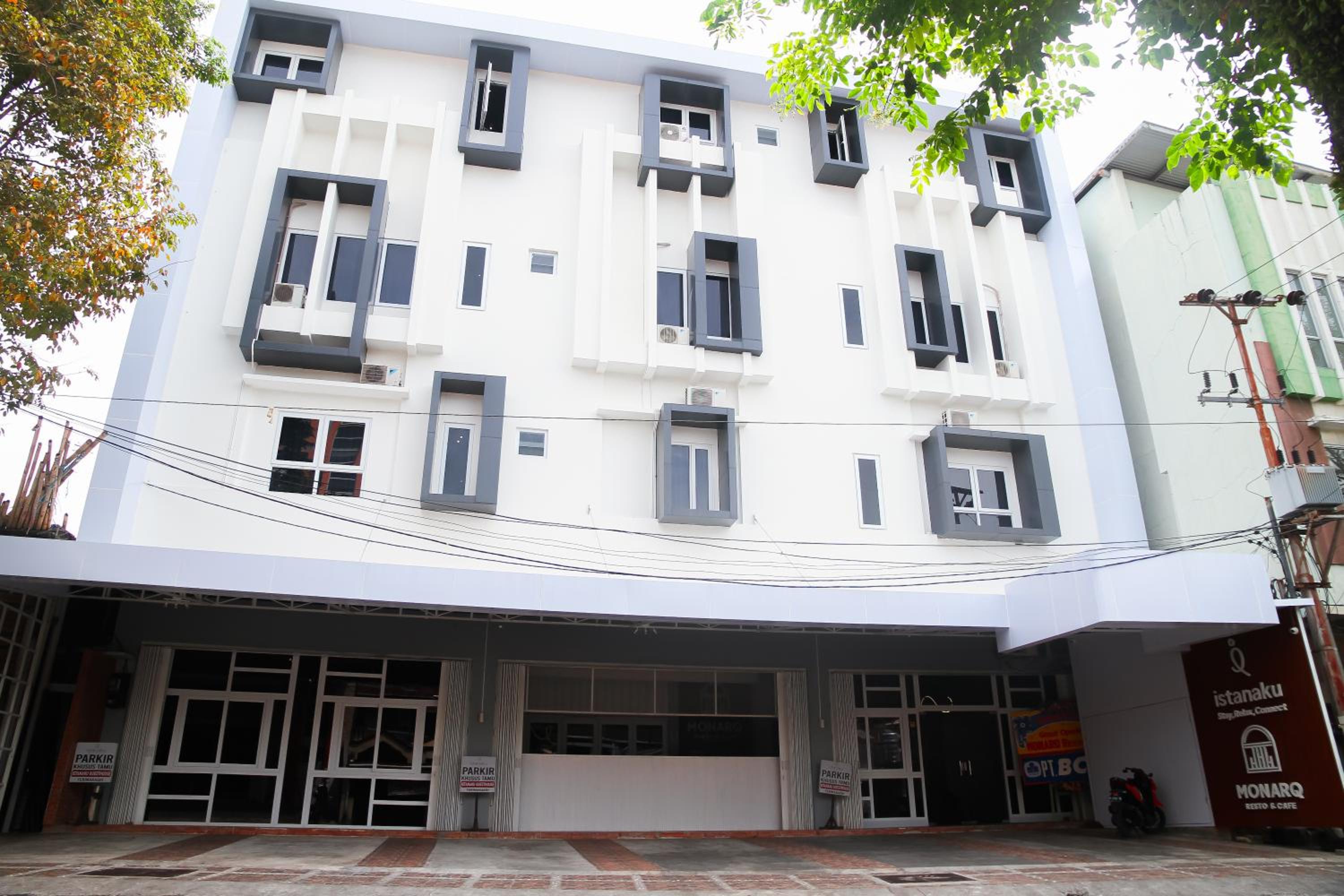 Hotel Istanaku - Image 1