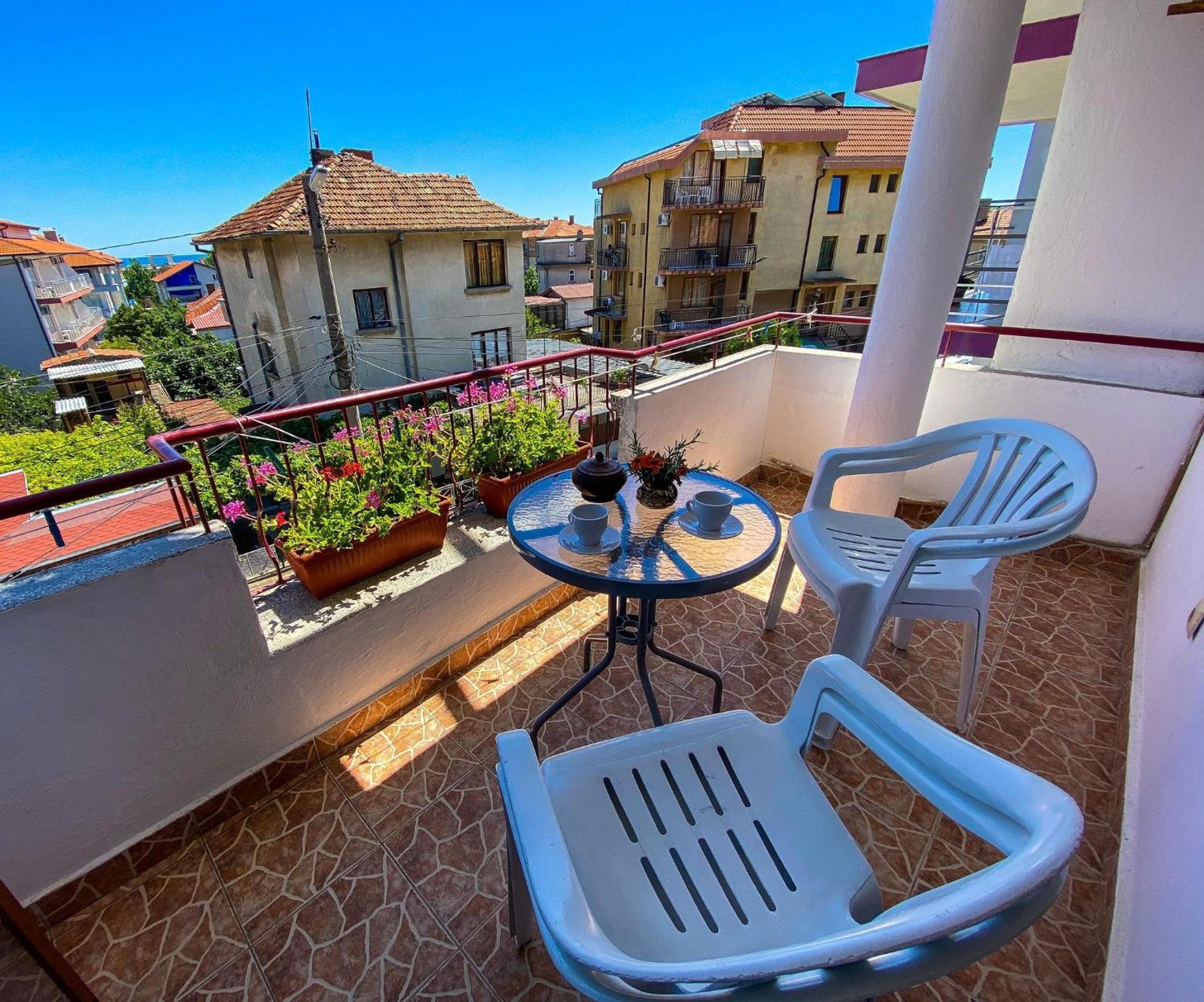 Apartments Yana