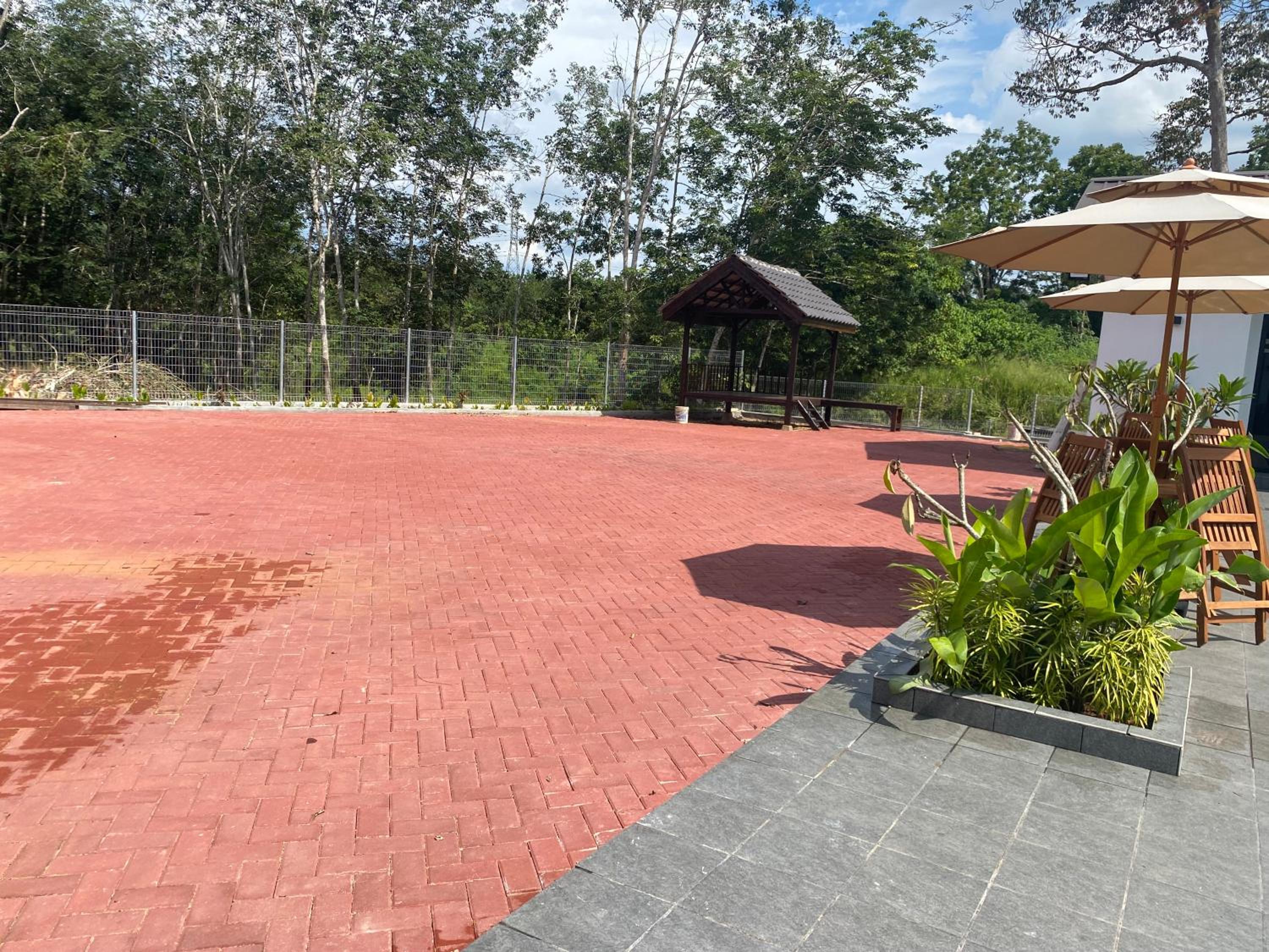 Photo 16