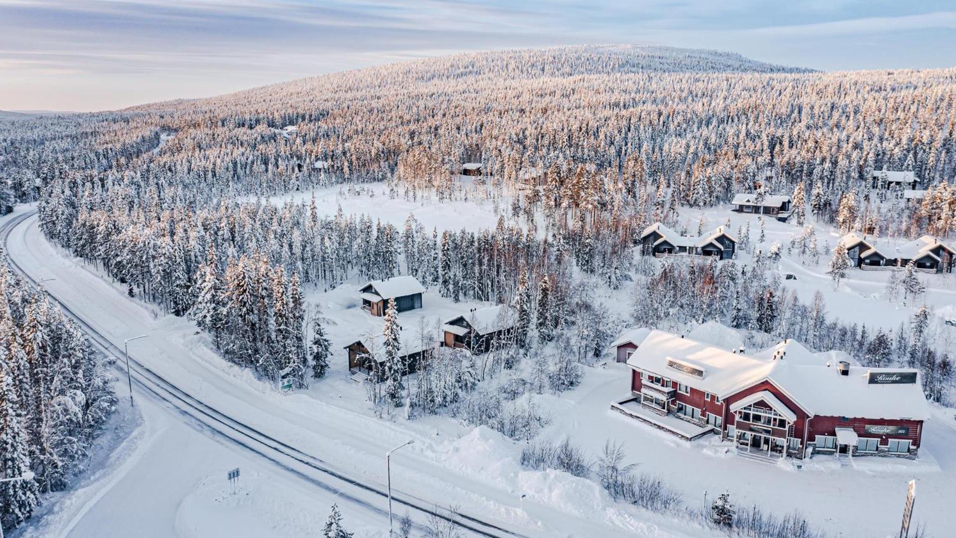 Pitkäkuusen mökki