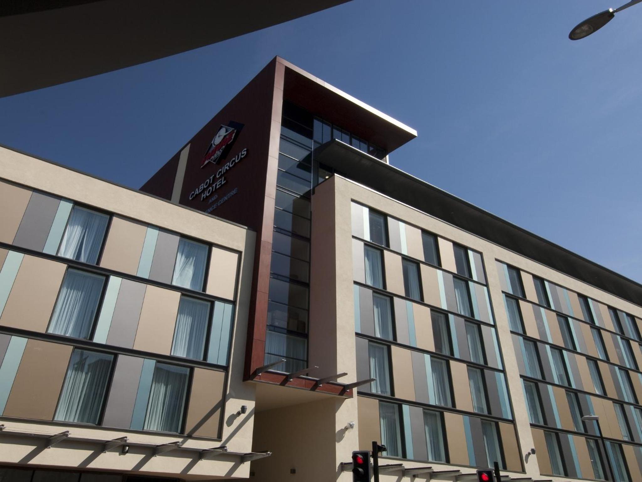 Hotel Future Inn Bristol - Image 1