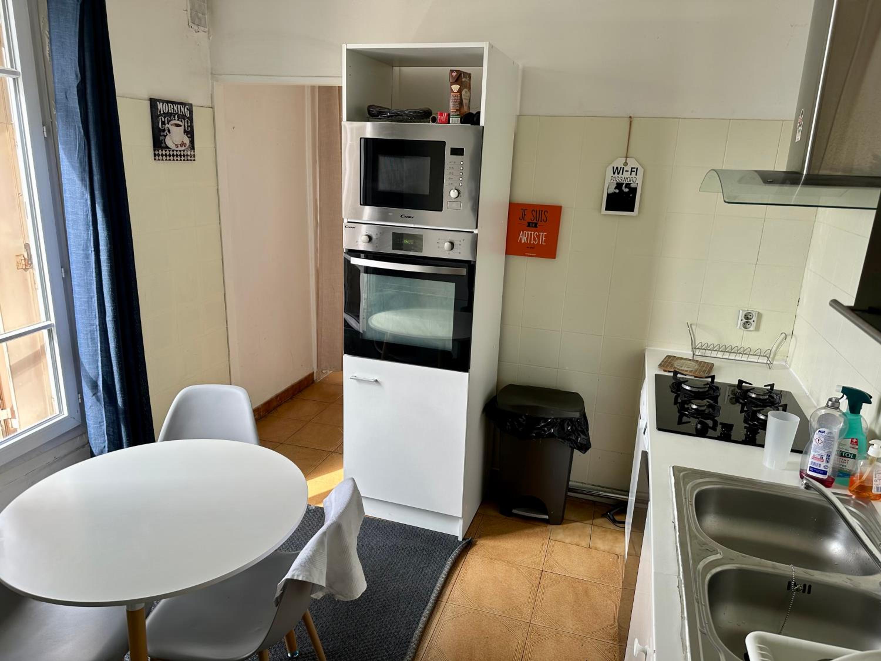 Aubervilliers maison de ville près métro 7 by immo kit bnb