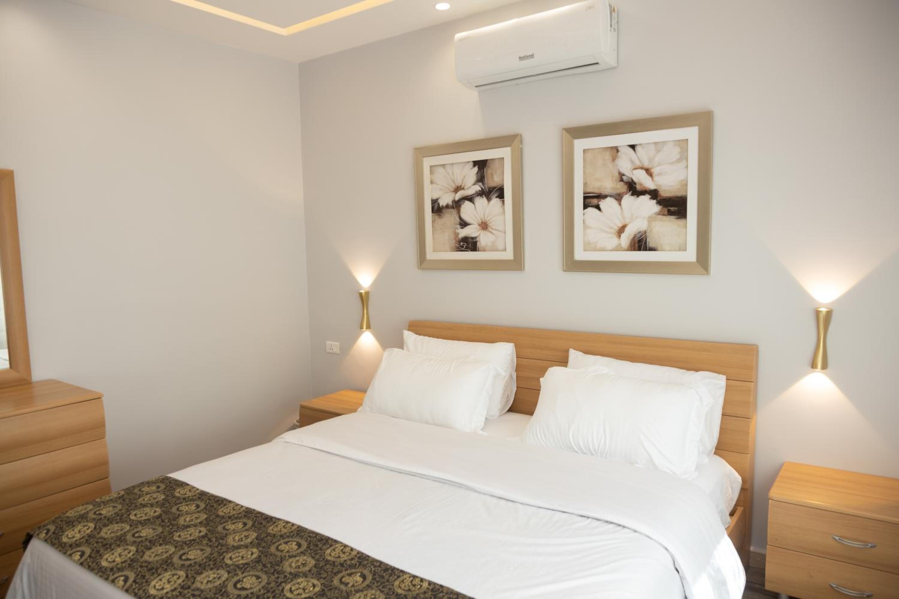 Hanan Residence 01 - 3BR, Der Ghbar 165m2 view 2