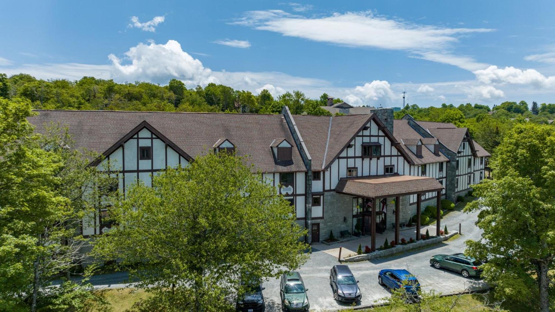 4 Seasons at Beech Mountain