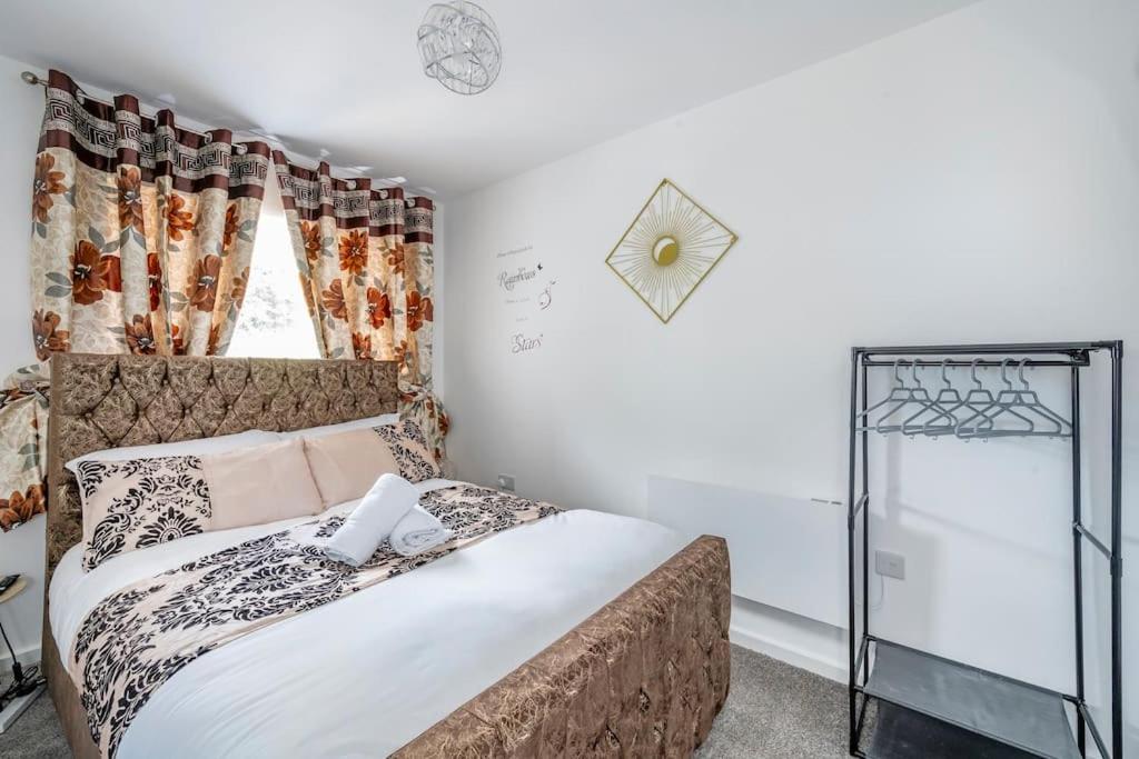 *F1BR* for your most relaxed & Cosy stay + Free Parking + Free Fast WiFi view 2