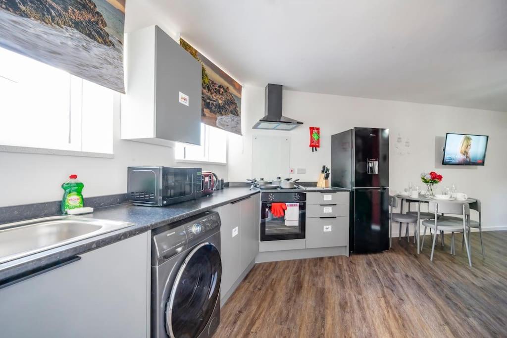 *F1BR* for your most relaxed & Cosy stay + Free Parking + Free Fast WiFi view 4