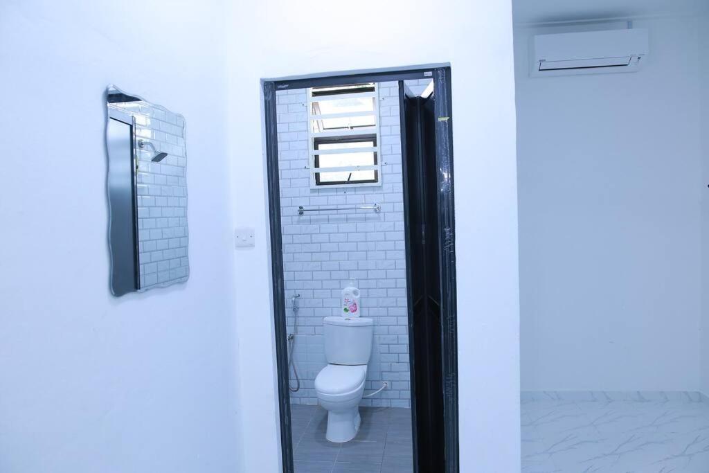 Green Dream Homestay 3 Kota Bharu 3 Aircond Room With Wifi & Netflix photo 4