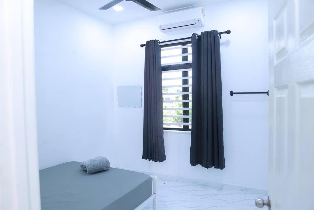 Green Dream Homestay 3 Kota Bharu 3 Aircond Room With Wifi & Netflix photo 5