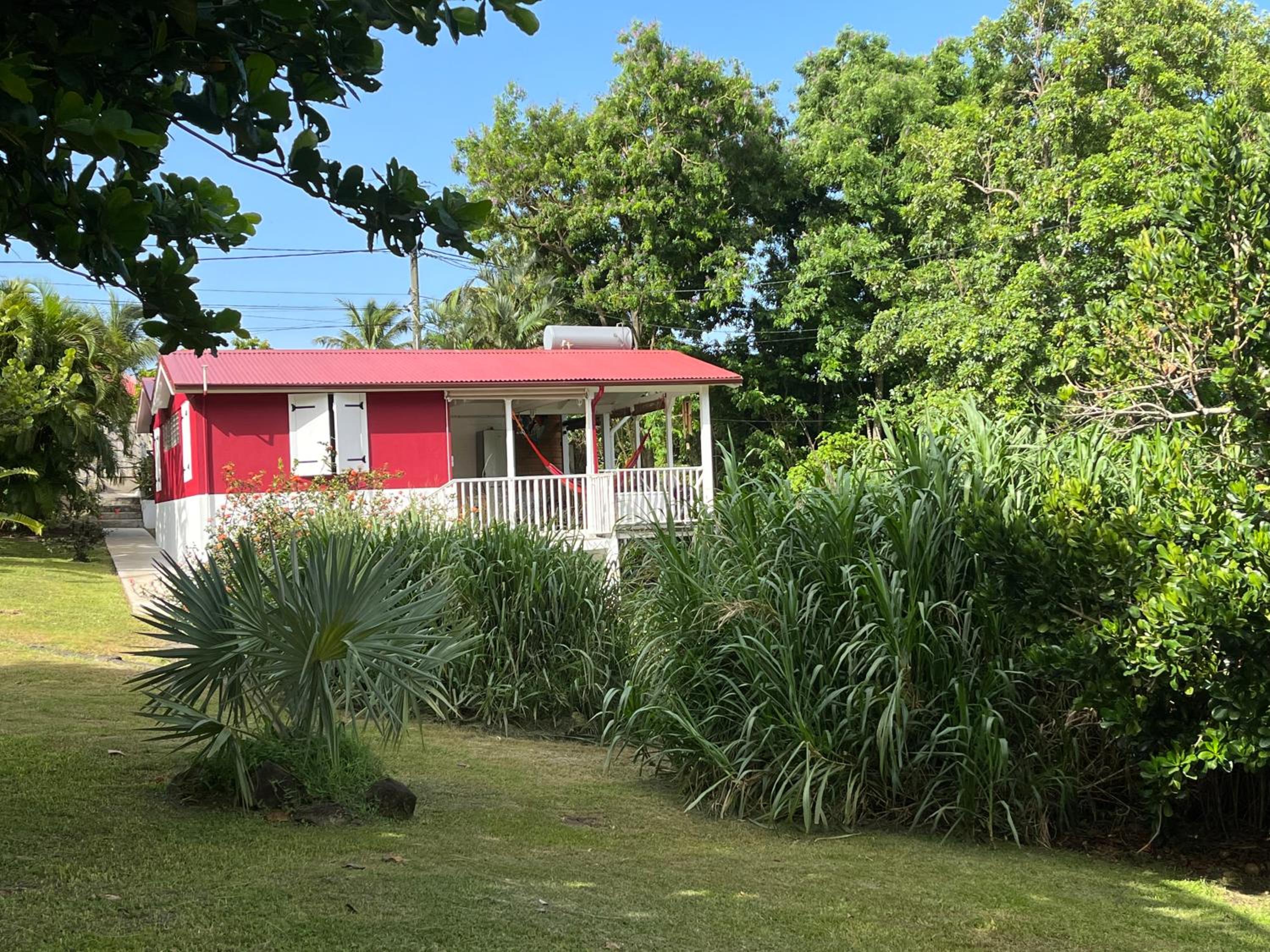 Grand bungalow avec piscine et vue mer view 5