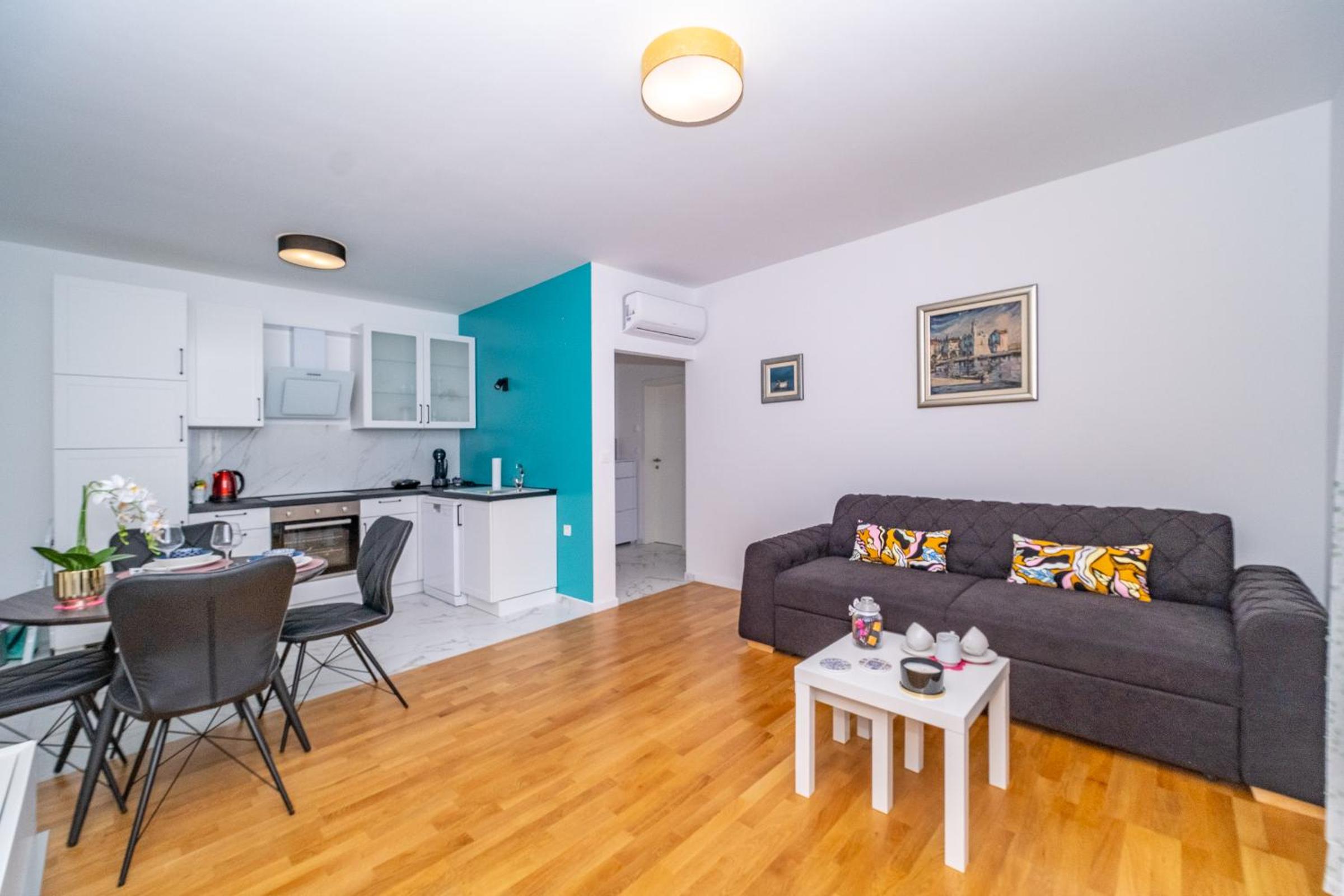 Spacious one bedroom apartment Lana view 4