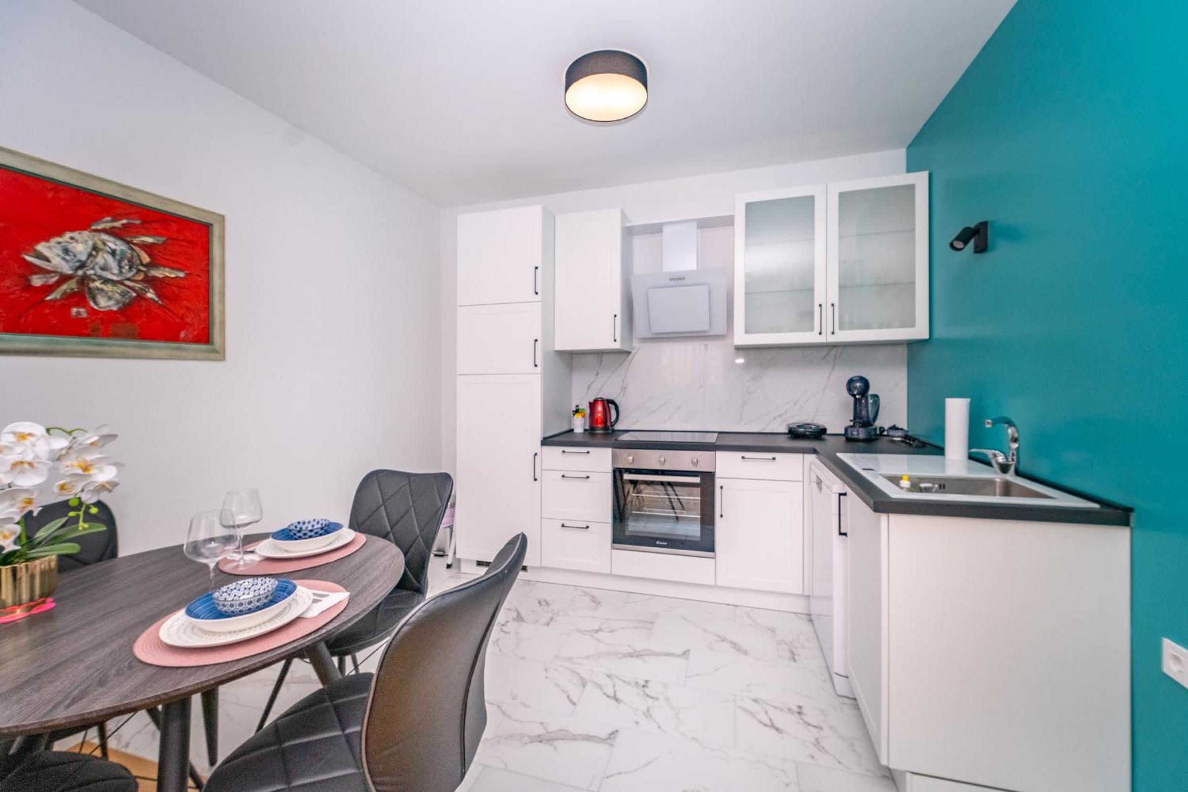 Spacious one bedroom apartment Lana view 2