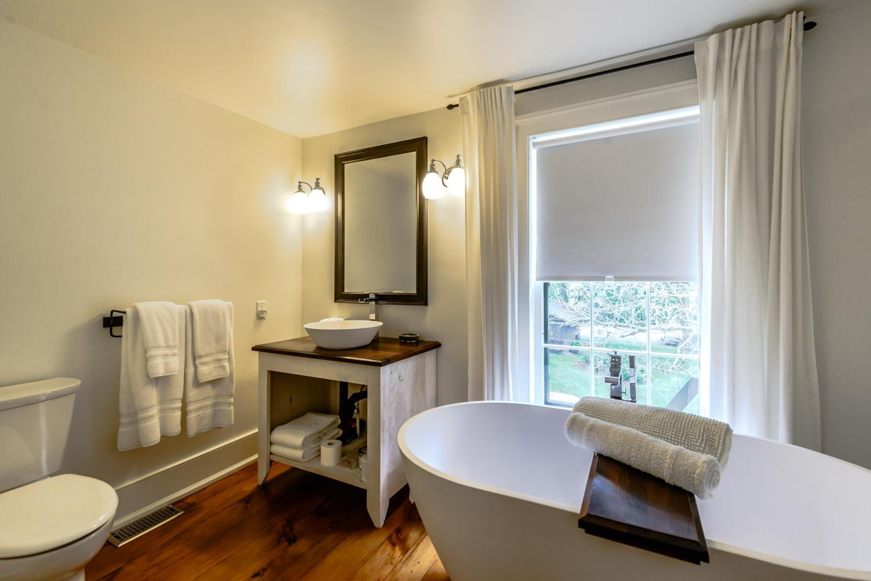 Woodbourne Inn