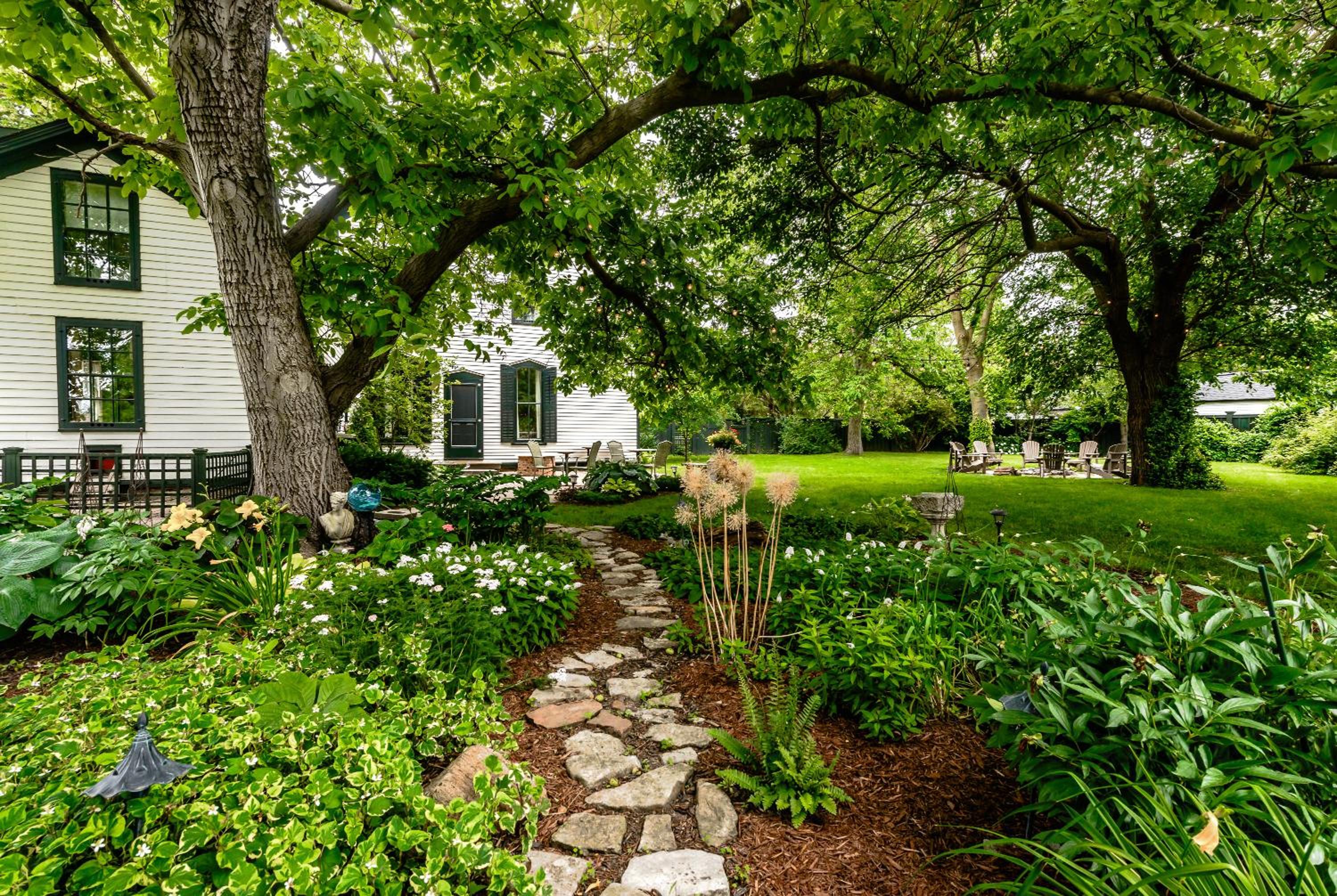 Woodbourne Inn