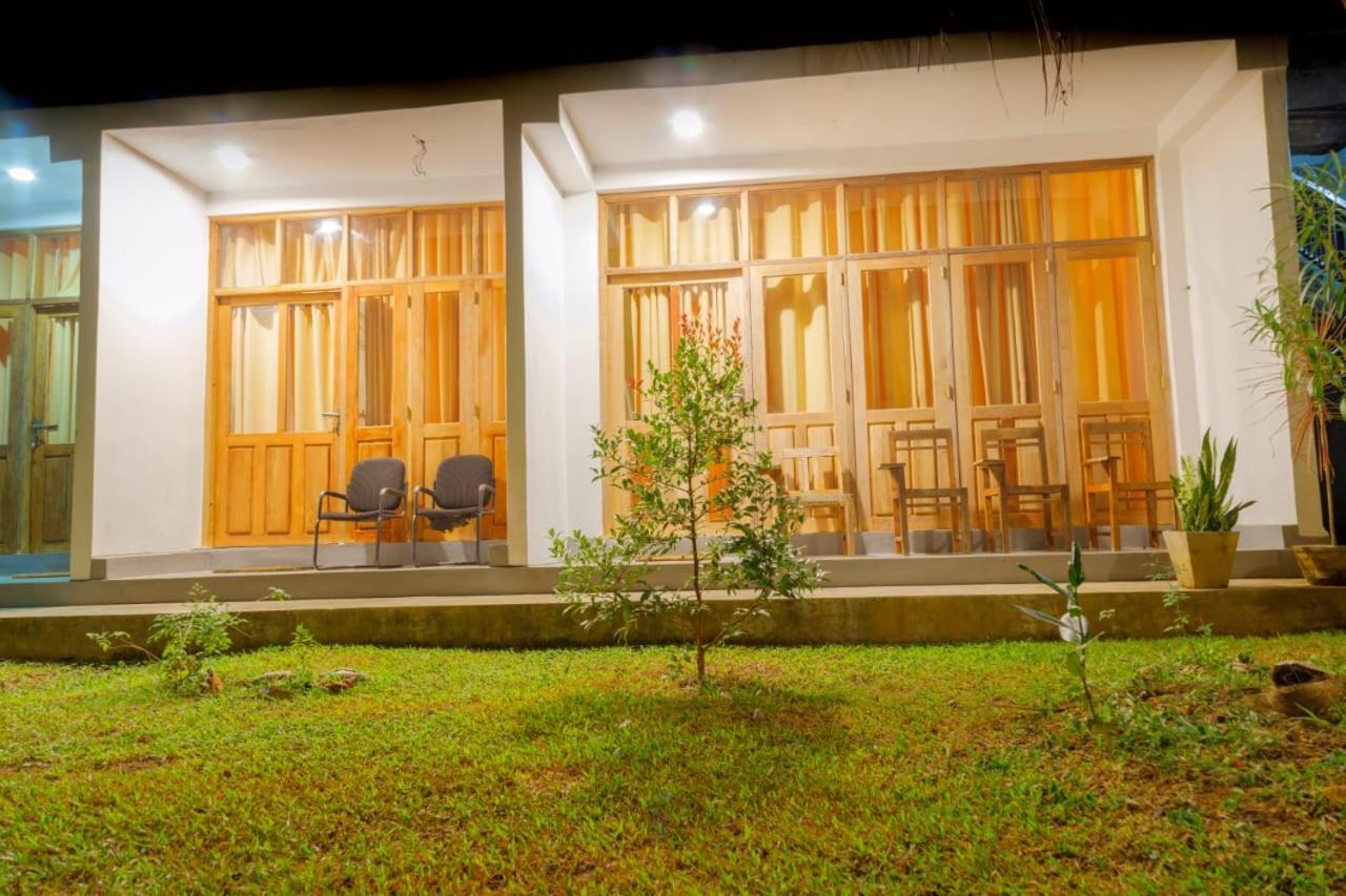 Talalla Ocean Beach Bungalow