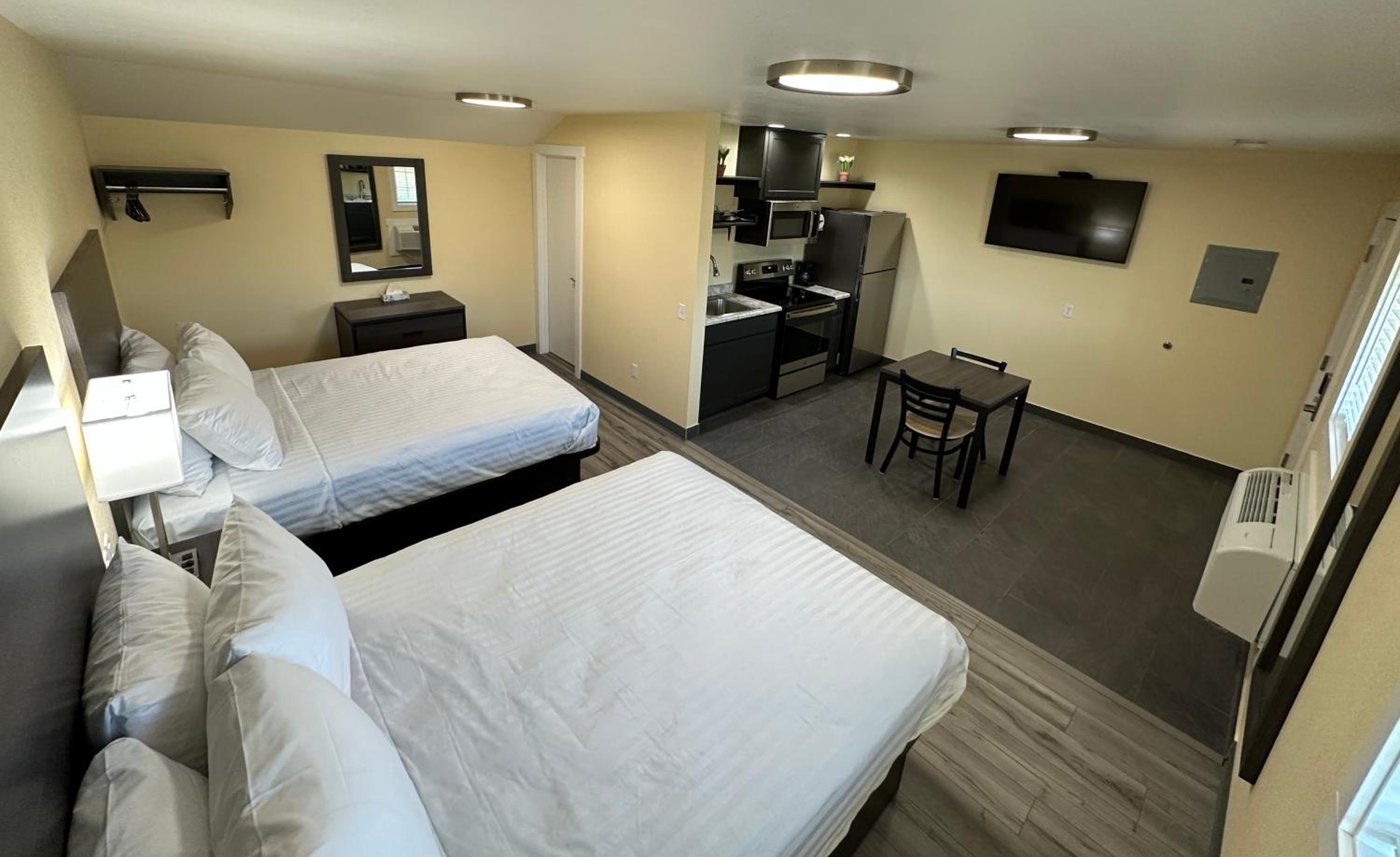 Medford Vacations - Relax Inn of Medford - Property Image 14
