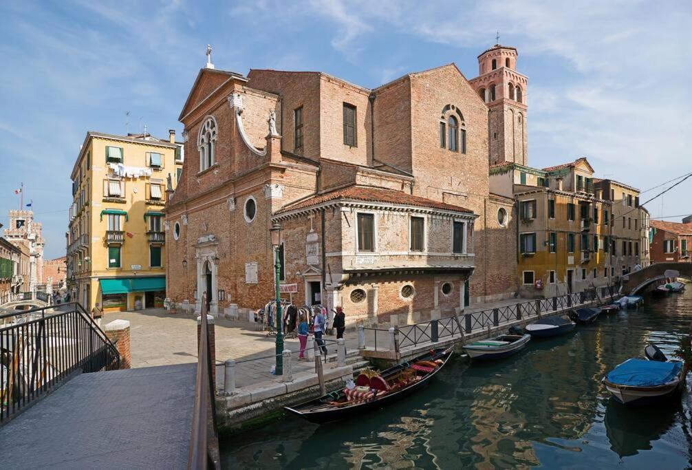 Charm apartment - close to Rialto and San Marco