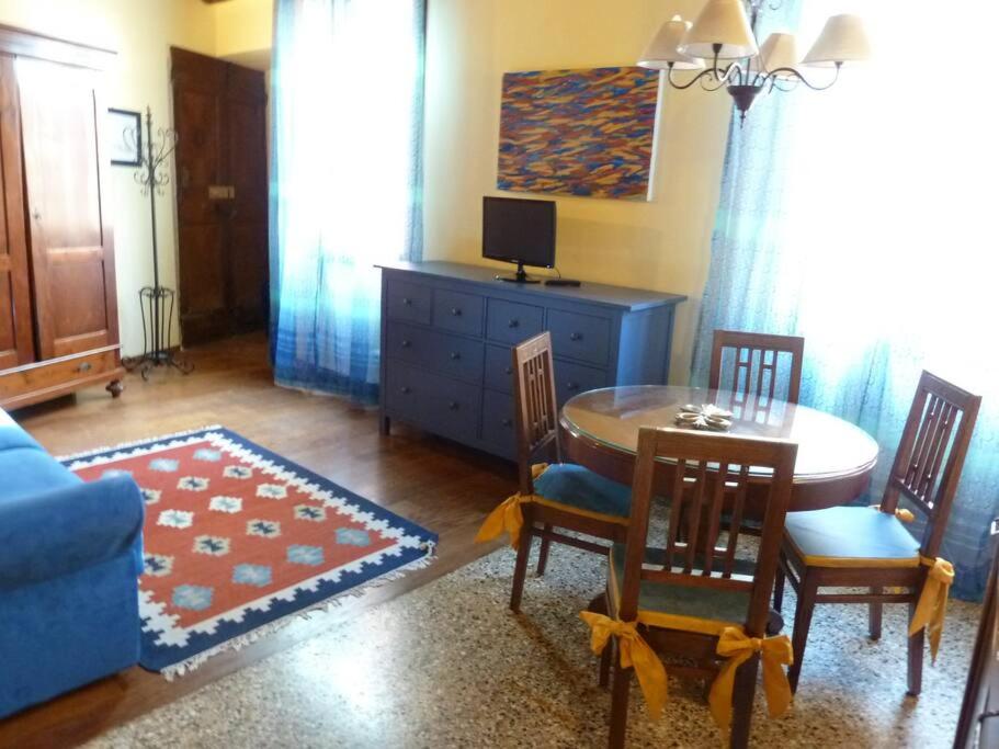 Charm apartment - close to Rialto and San Marco